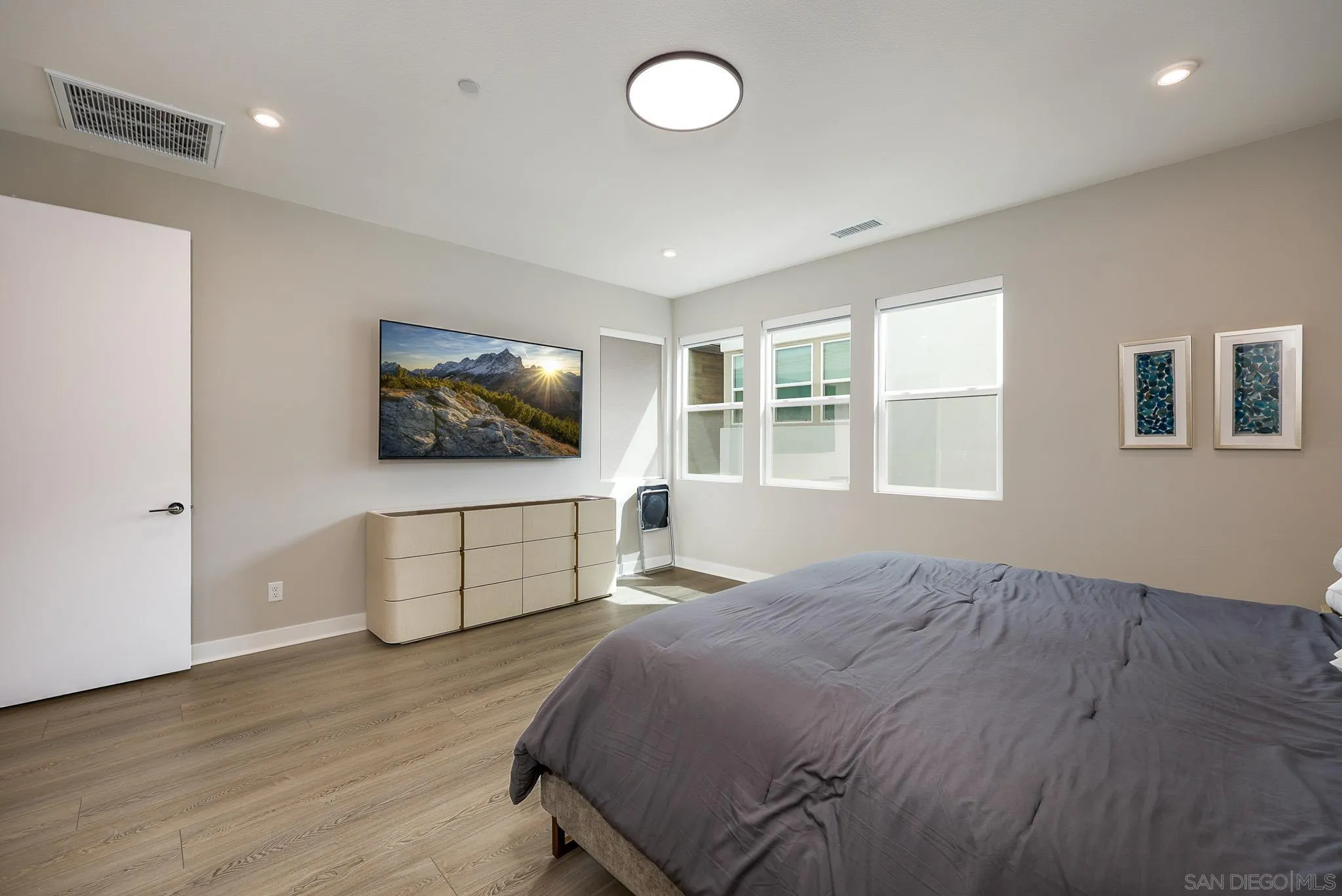 Photo #11: 260010126 Listing: Photo #11