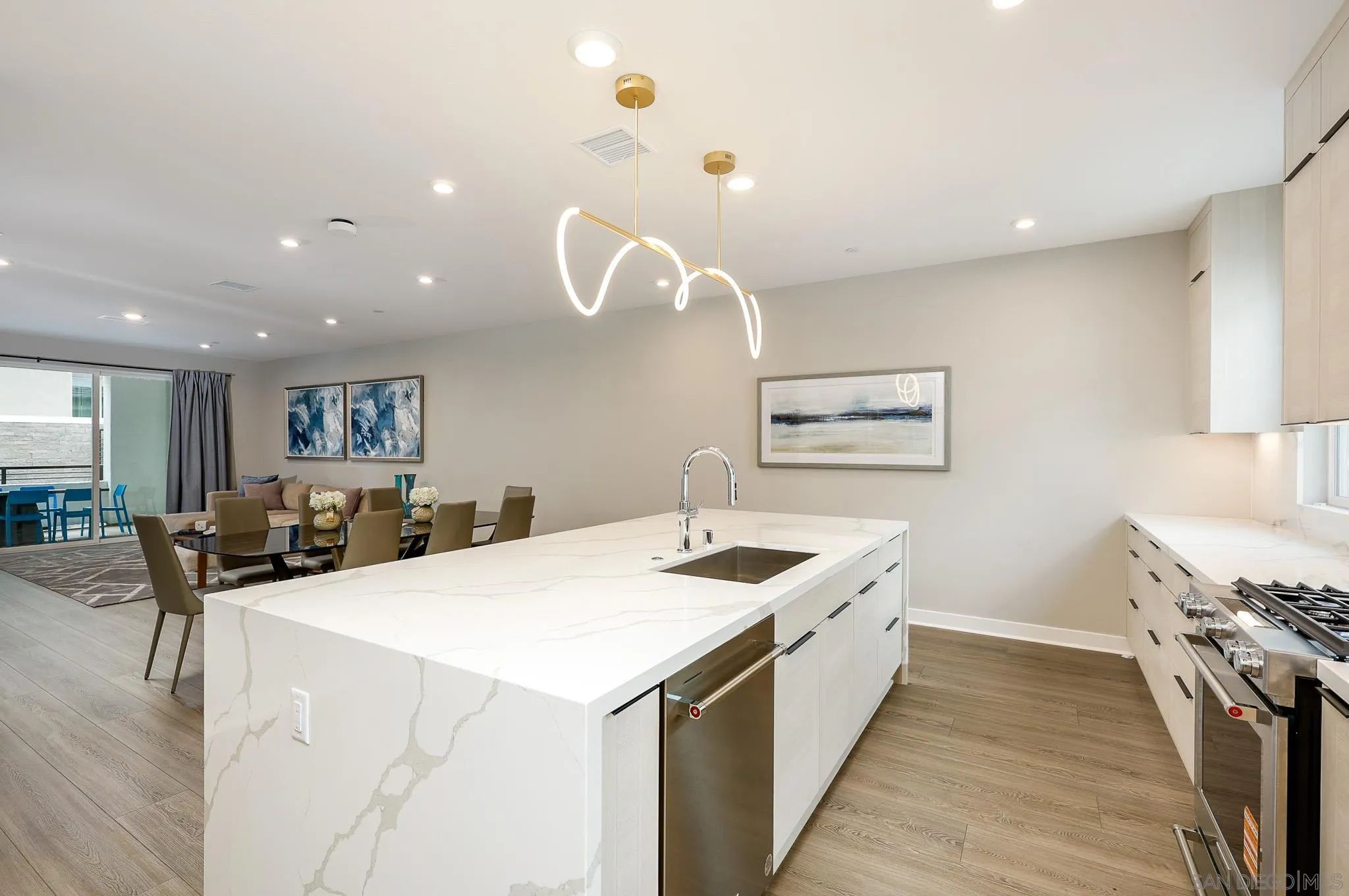 Photo #5: 260010126 Listing: Photo #5