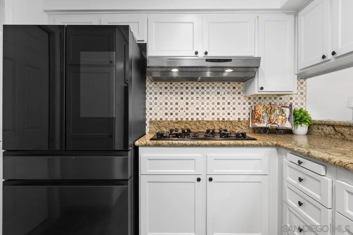 https://cdn.realtyfeed.com/cdn/127/260010132/d2f7fe53323215ea721c9f6afd9906c3.webp