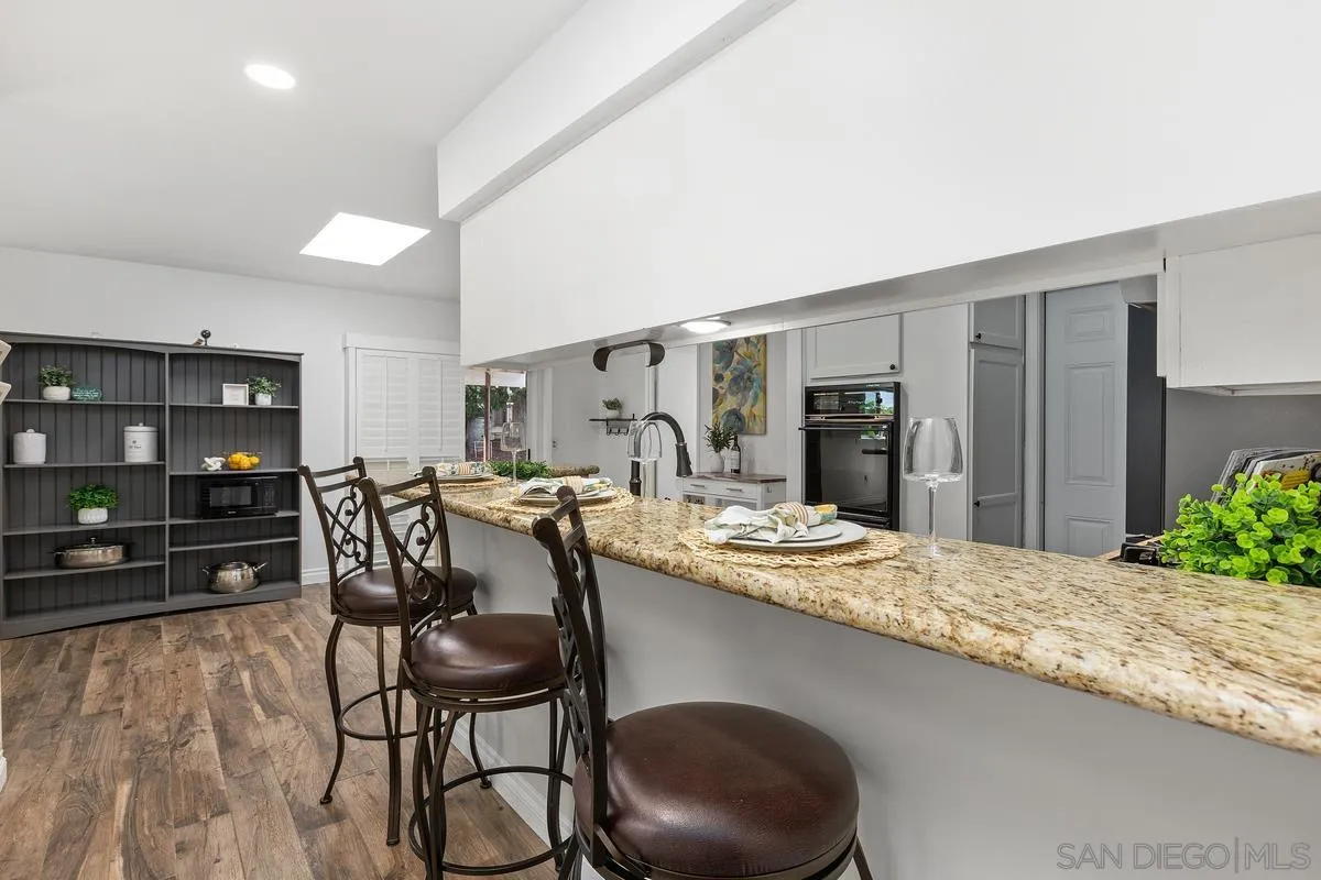 https://cdn.realtyfeed.com/cdn/127/260010132/dcfce2a8af982645cdd8b19190ce04d6.webp