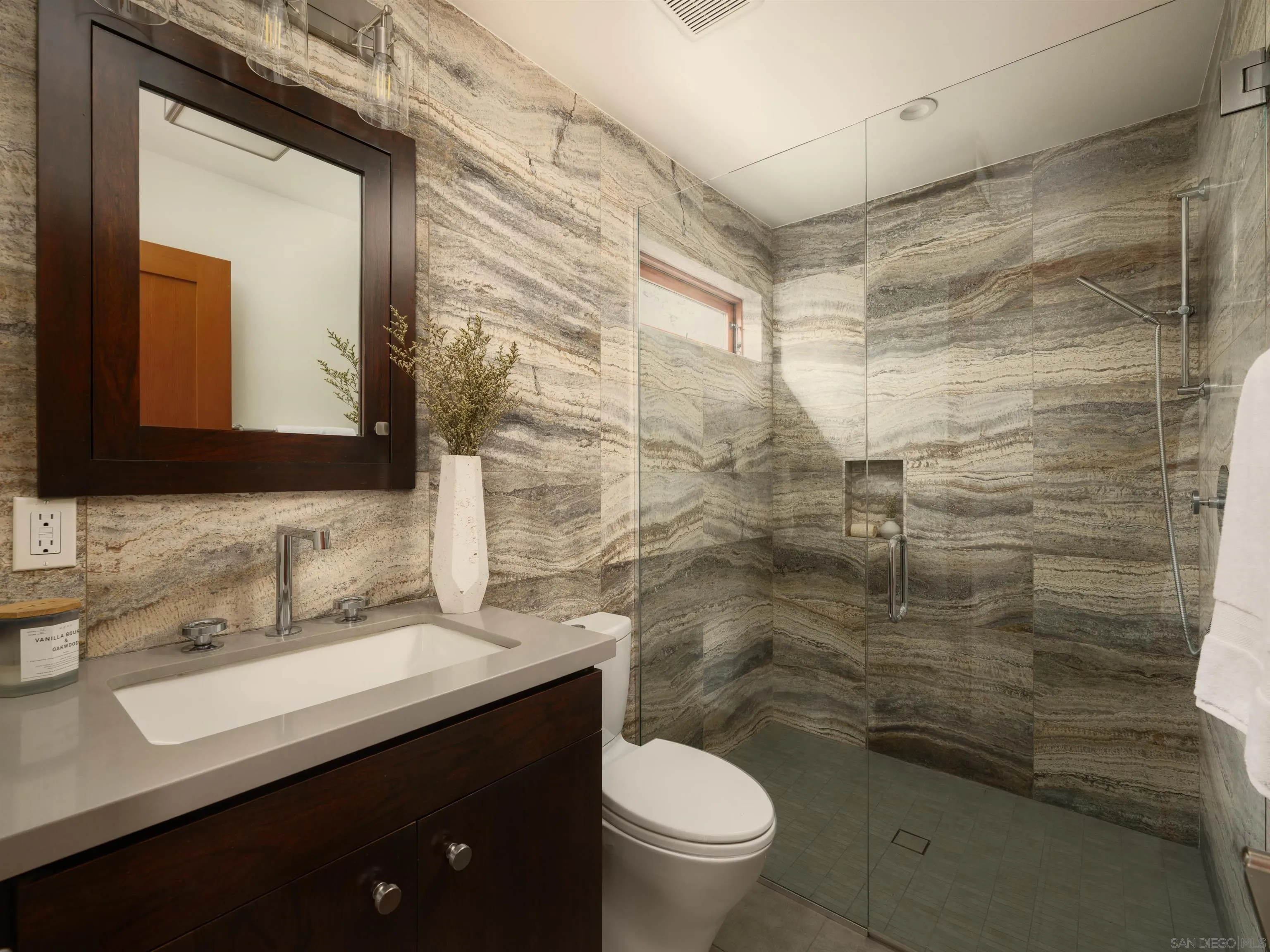 https://cdn.realtyfeed.com/cdn/127/260010133/42d5df74cc395619df3dfb0b4854c046.webp