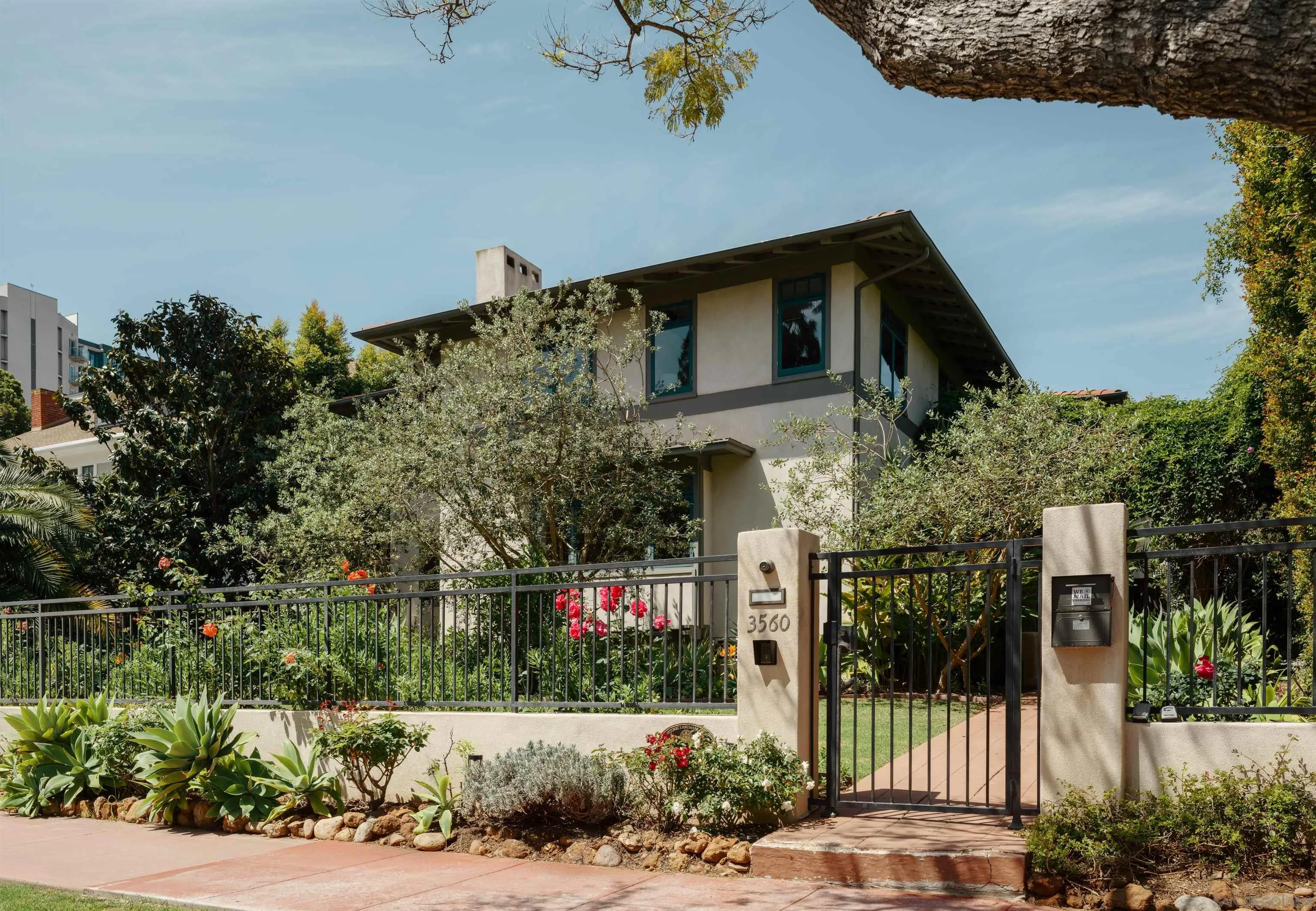 https://cdn.realtyfeed.com/cdn/127/260010133/8a1ab3387e6c8953c0e66253a871b9df.webp