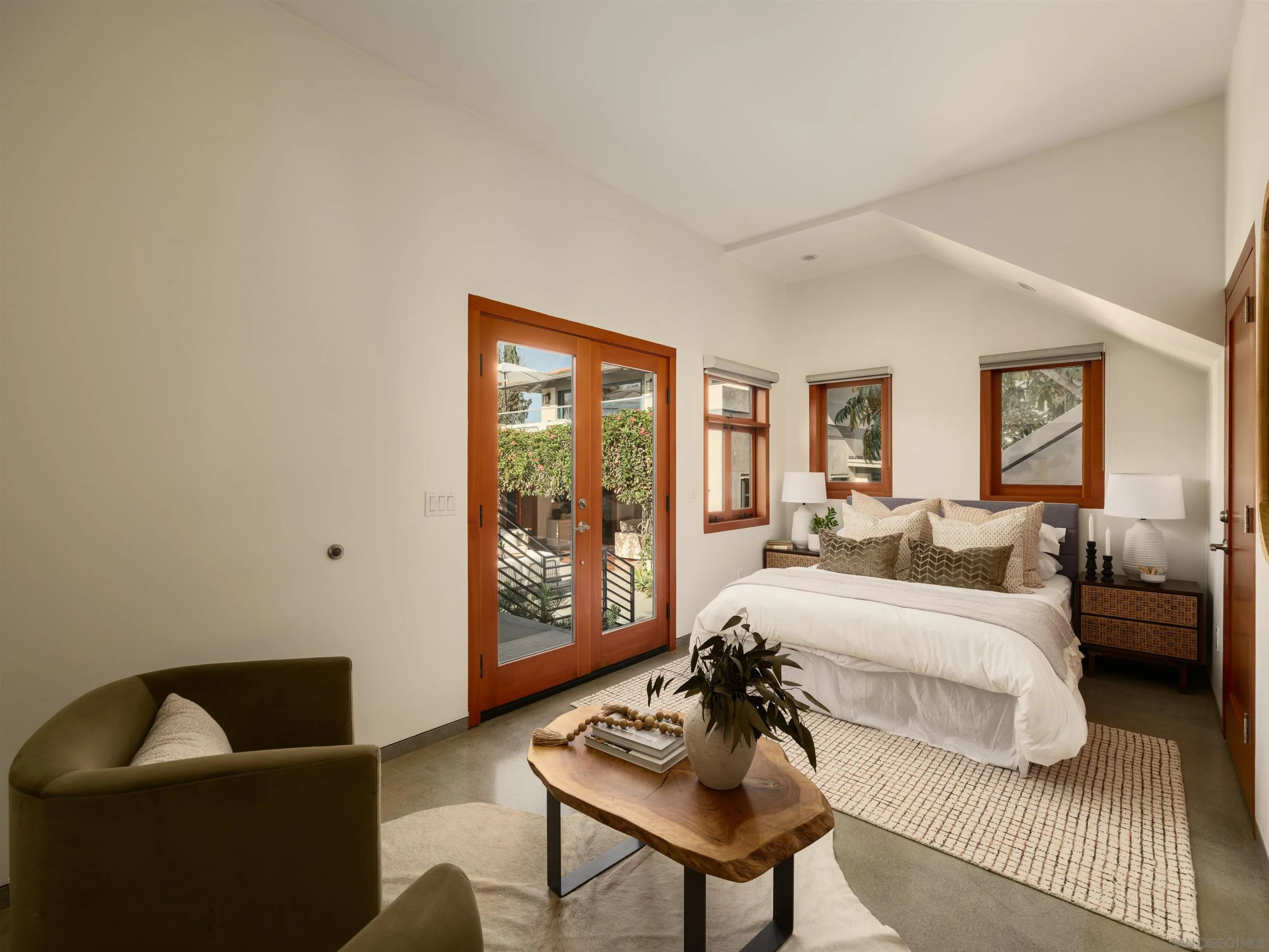 https://cdn.realtyfeed.com/cdn/127/260010133/d432f8857d93f9432de83c9997213d7f.webp