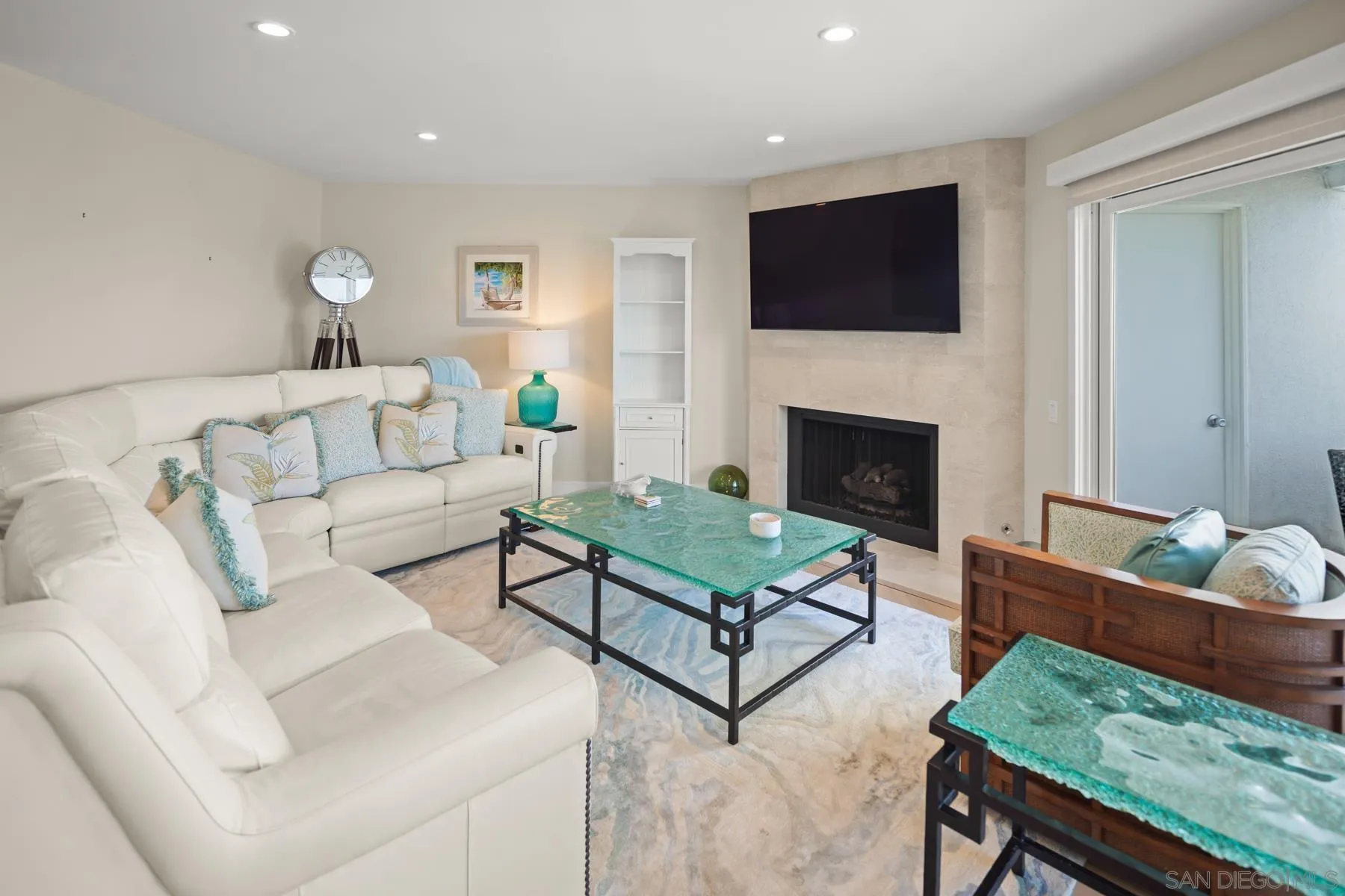 https://cdn.realtyfeed.com/cdn/127/260010135/0d3eb6607fb717124fc498855c2216a8.webp