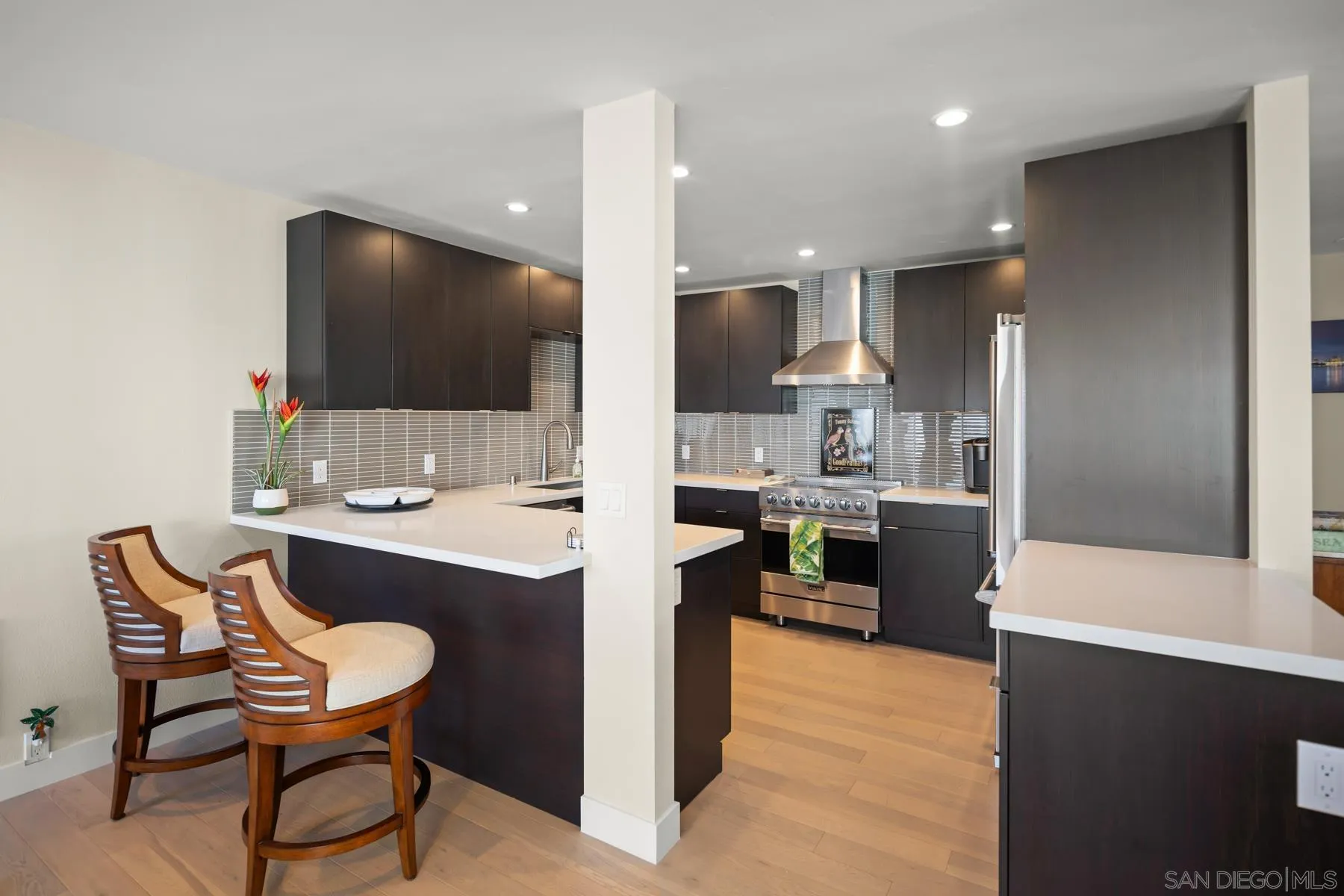 https://cdn.realtyfeed.com/cdn/127/260010135/4845bb6aaa60a00d7938d6d10d7a5639.webp
