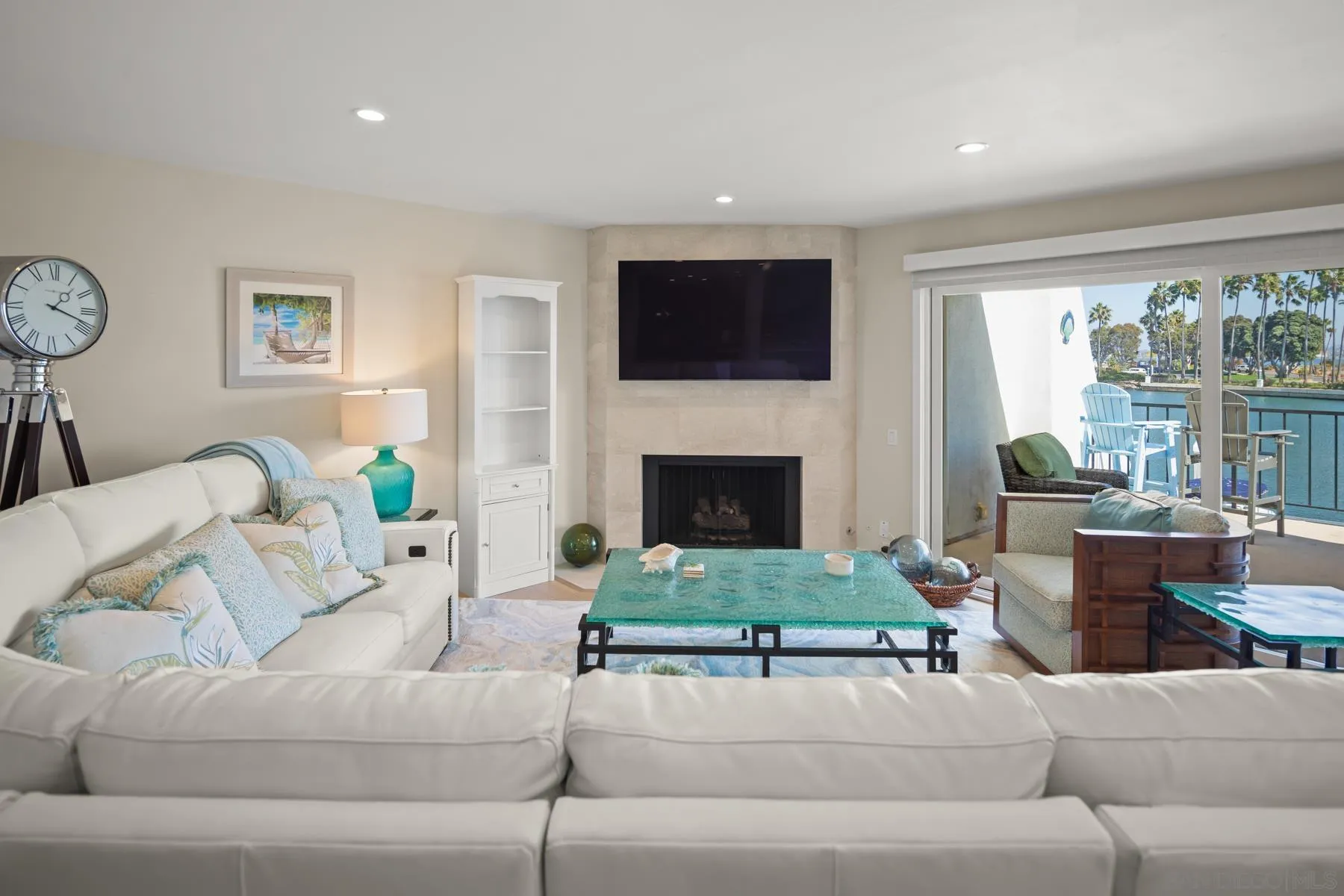https://cdn.realtyfeed.com/cdn/127/260010135/89b8768184a2853c1119715cdba50bc4.webp