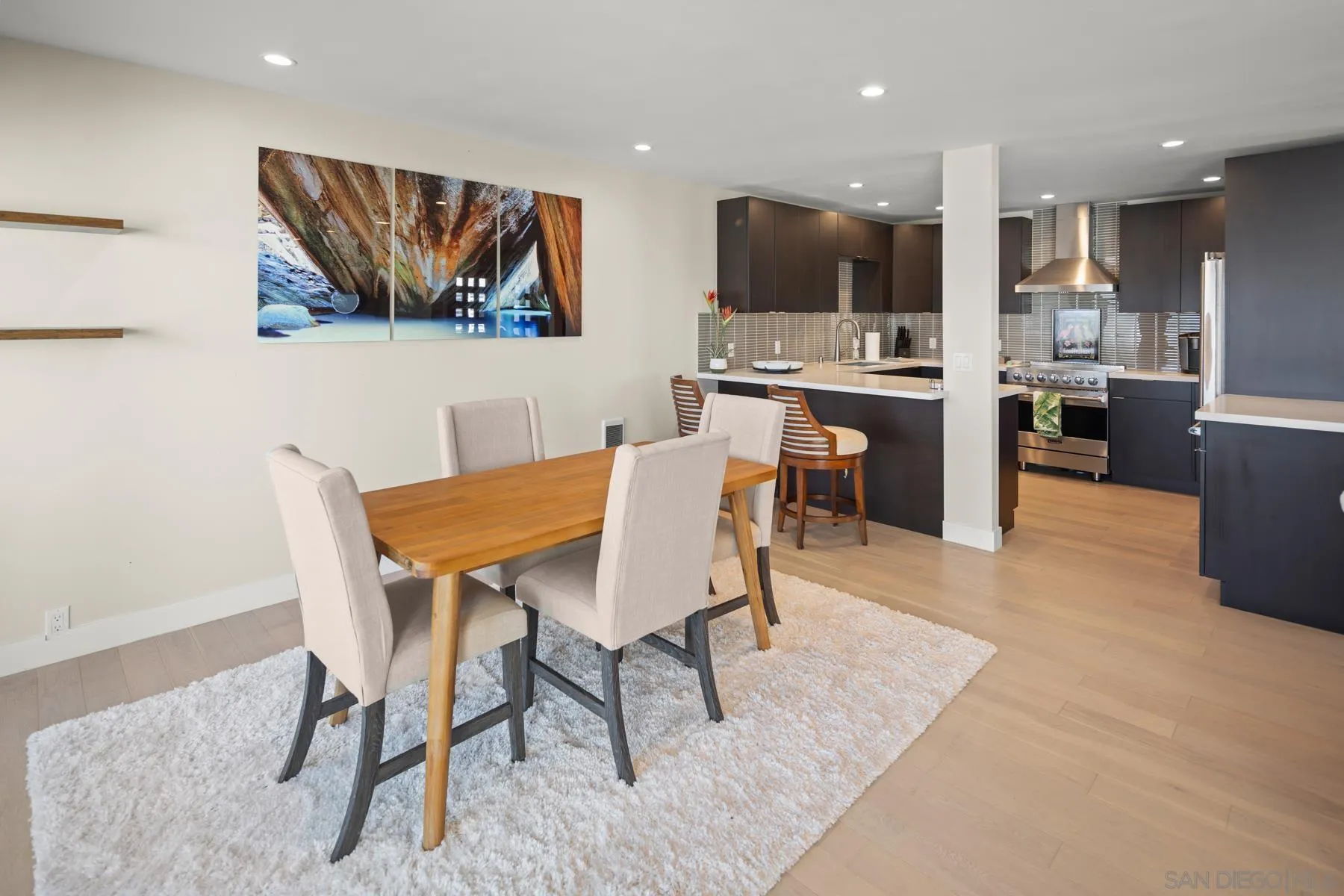 https://cdn.realtyfeed.com/cdn/127/260010135/904a4c89739eb6ae625064a5dabc7eaa.webp