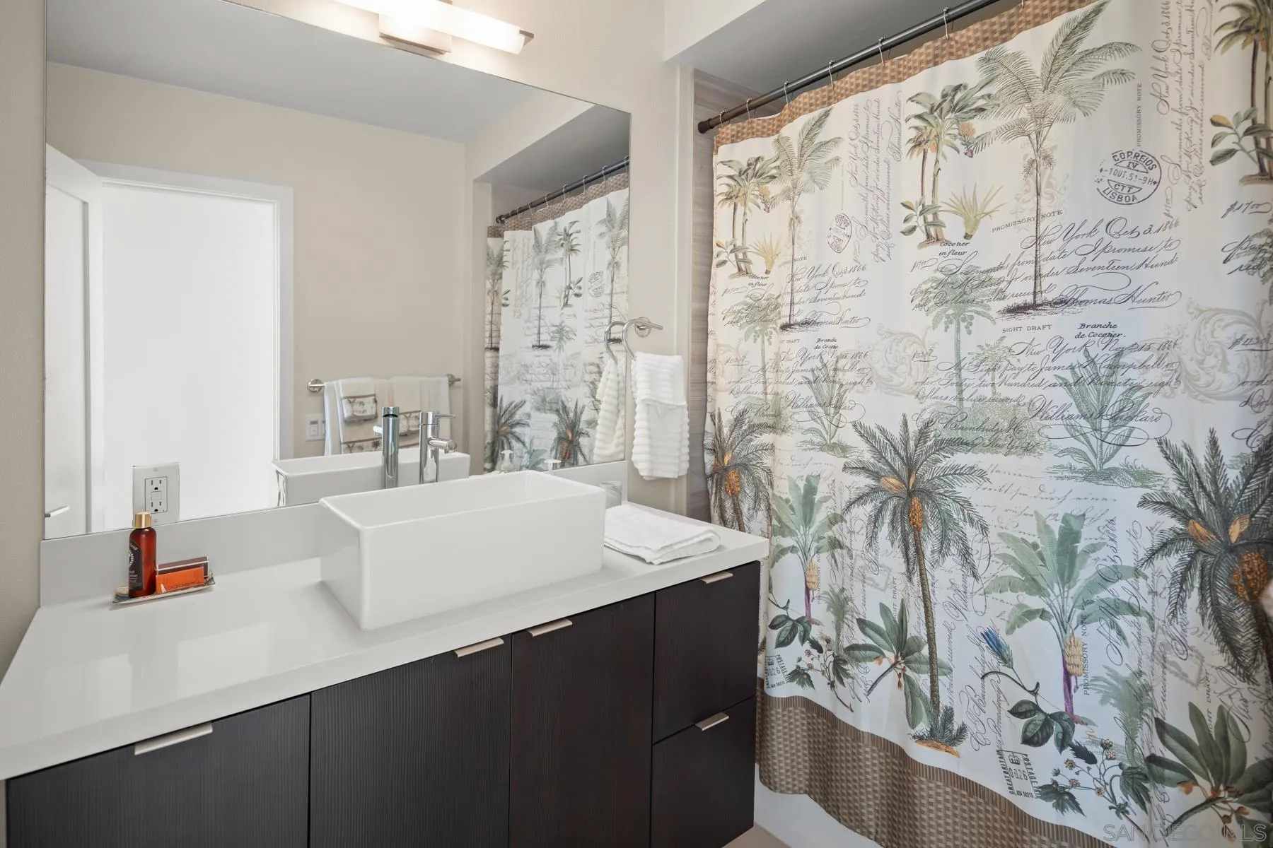 https://cdn.realtyfeed.com/cdn/127/260010135/c0a59d9365407dea92b83bdaf823510d.webp