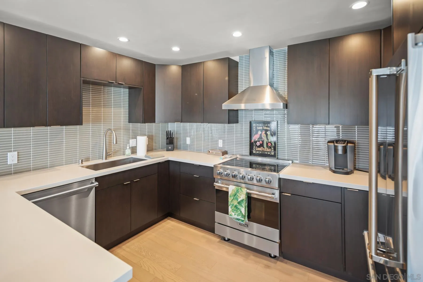https://cdn.realtyfeed.com/cdn/127/260010135/dfae4cc1711ec3d261ba8c11ce338e42.webp