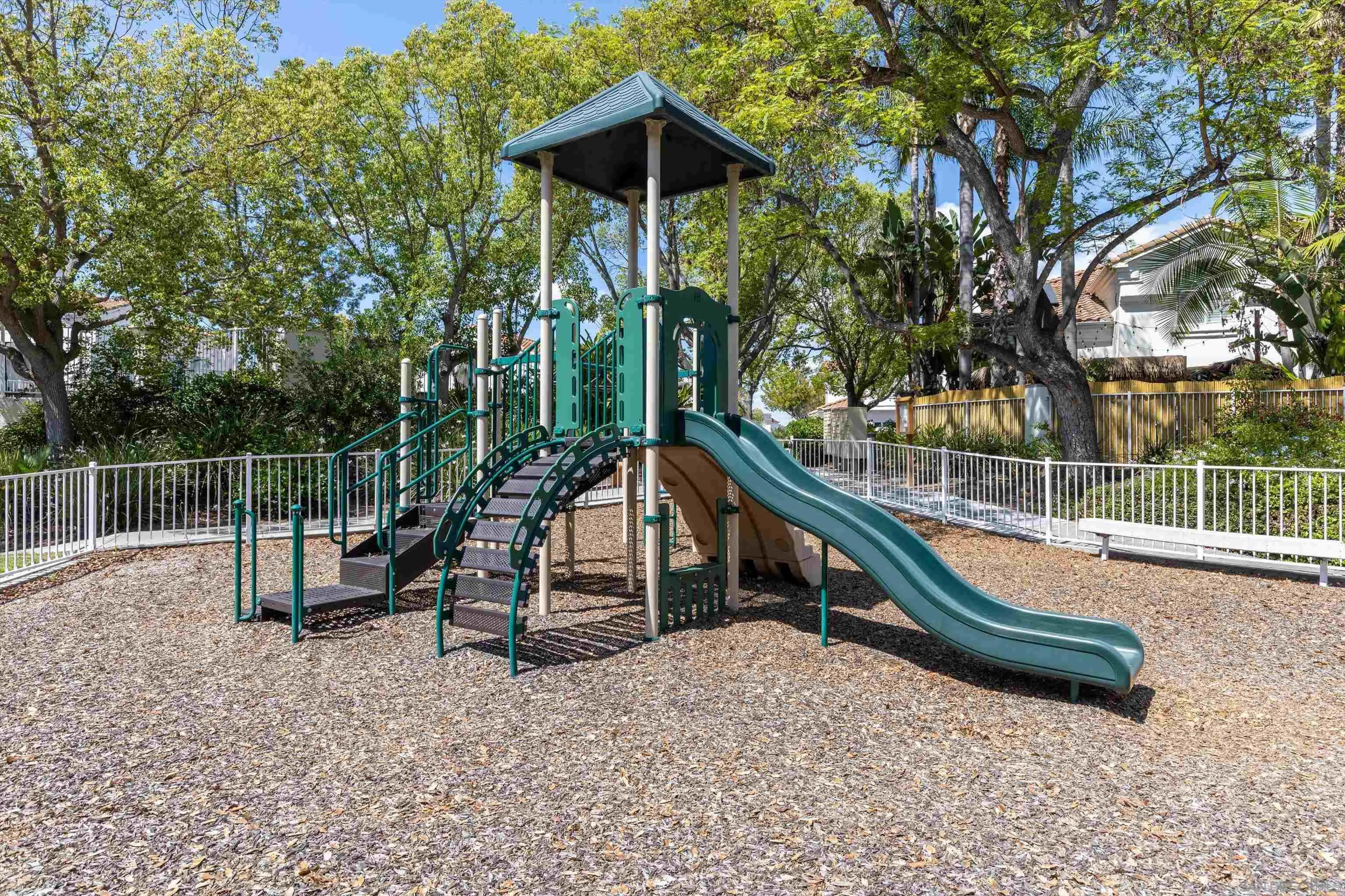 Photo #28: 260010136 Listing: Photo #28