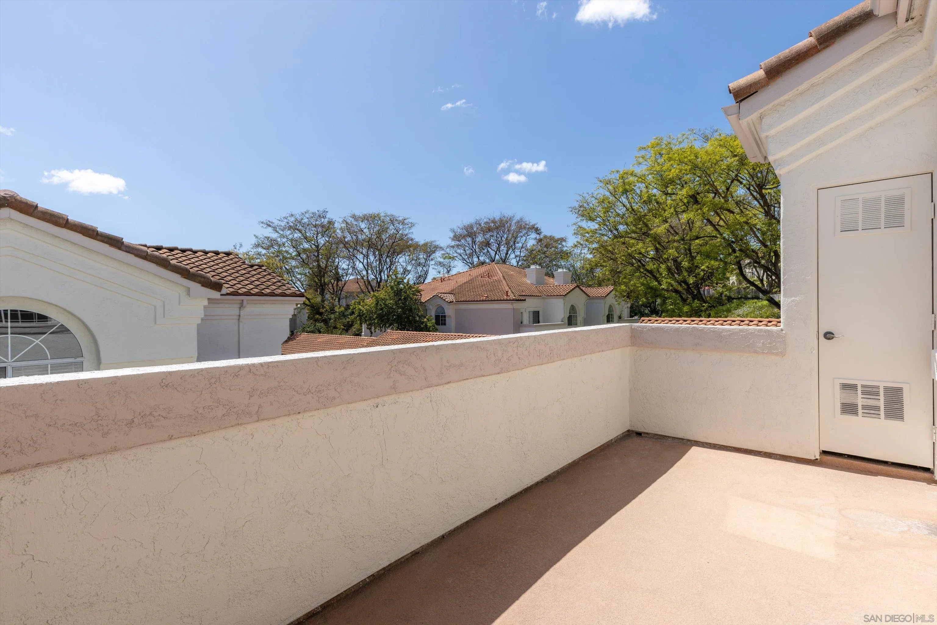 Photo #7: 260010136 Listing: Photo #7