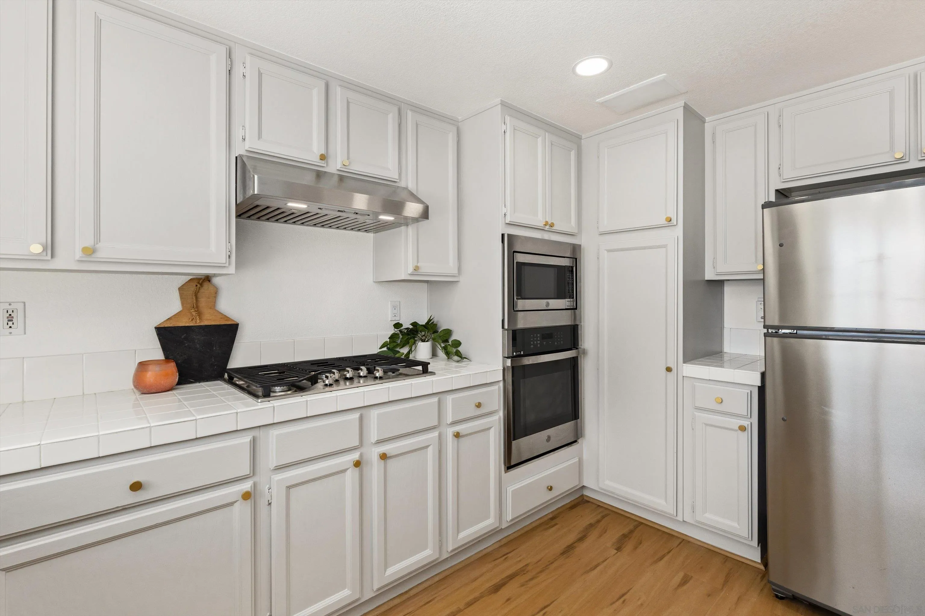 Photo #12: 260010136 Listing: Photo #12