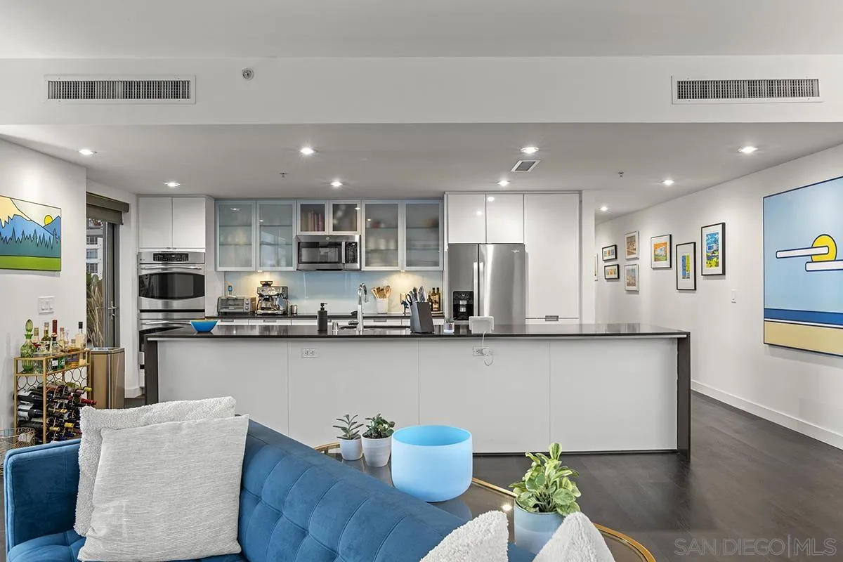 Photo #6: 260010137 Listing: Photo #6