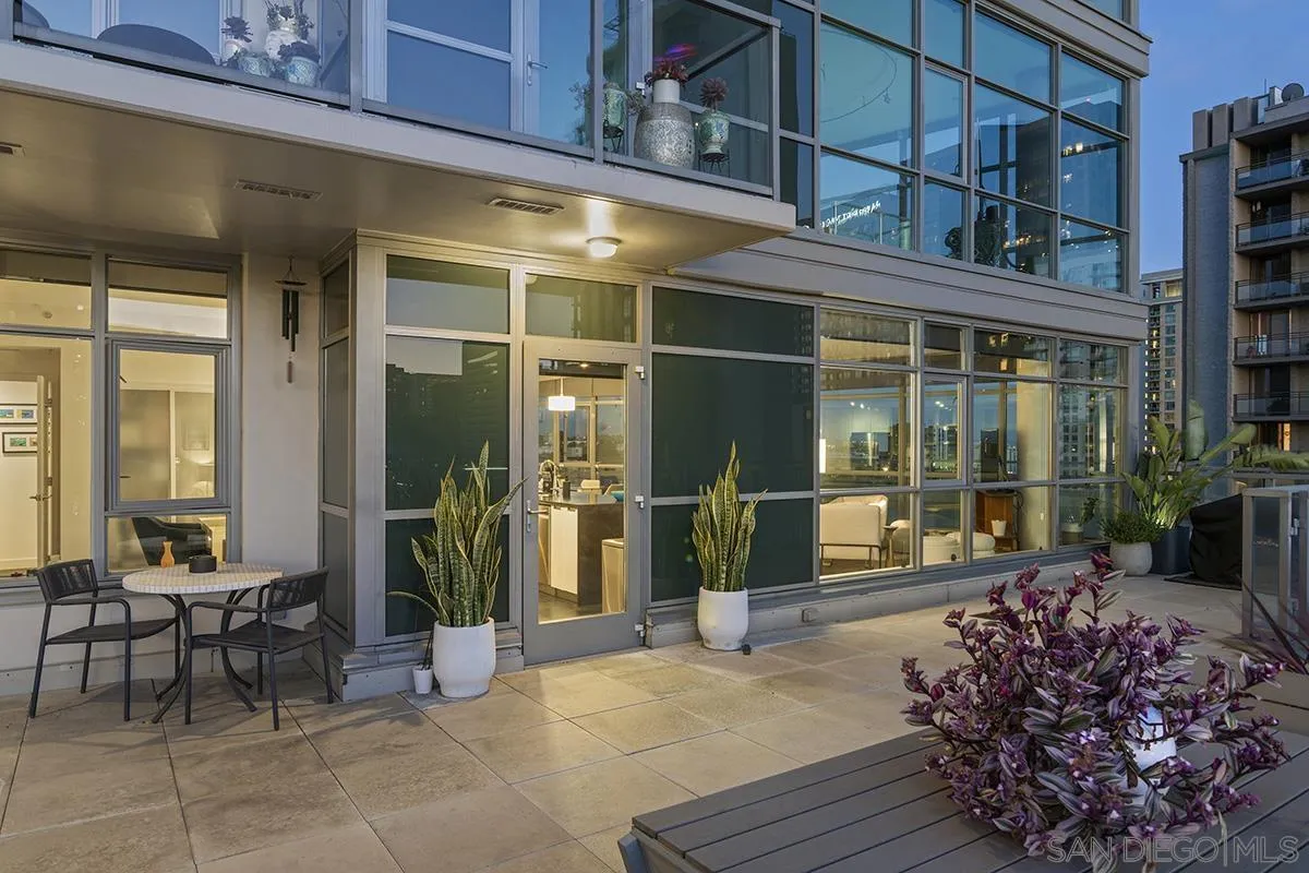 https://cdn.realtyfeed.com/cdn/127/260010137/898829eb4efabdc6513b3f117e988479.webp