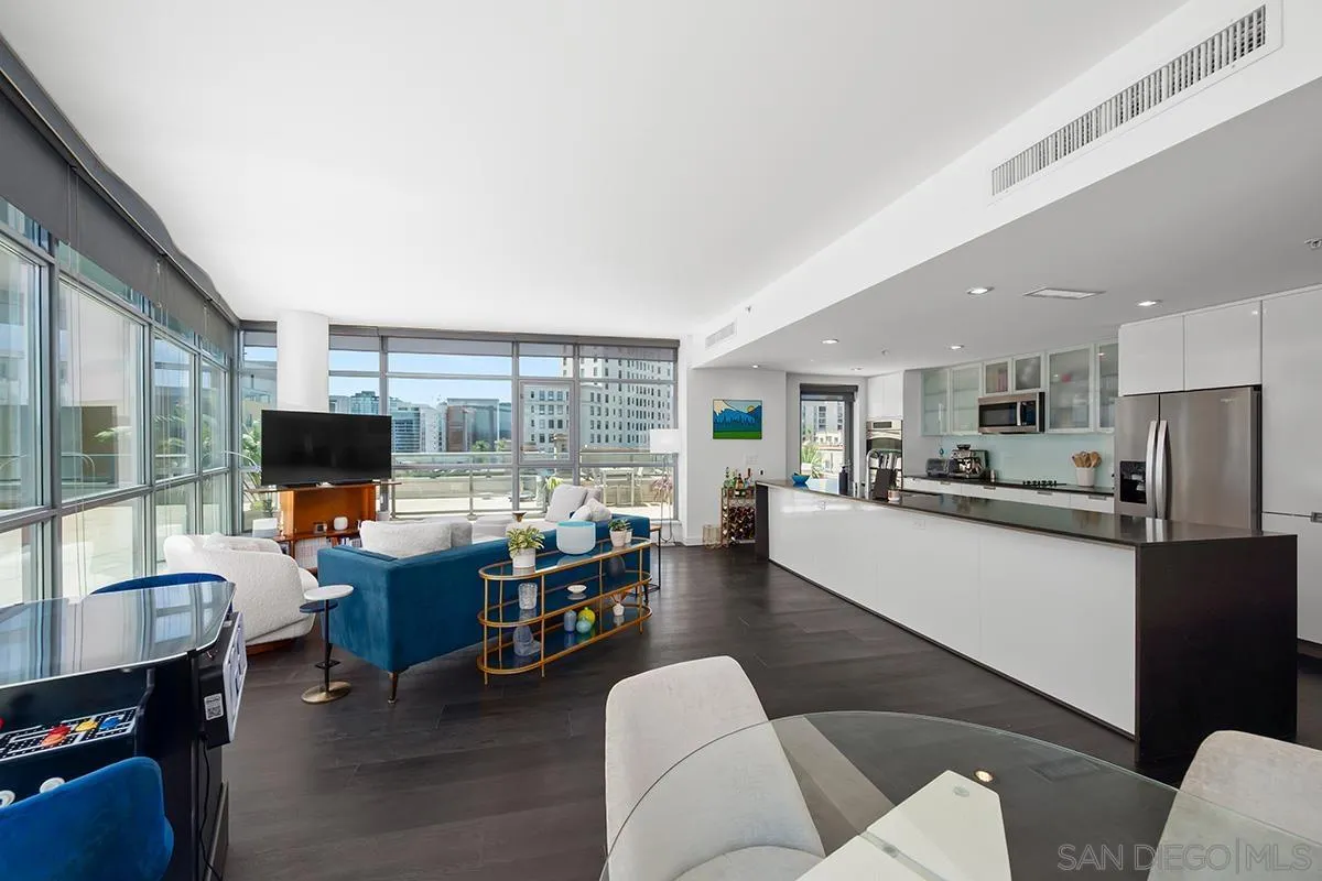 Photo #9: 260010137 Listing: Photo #9