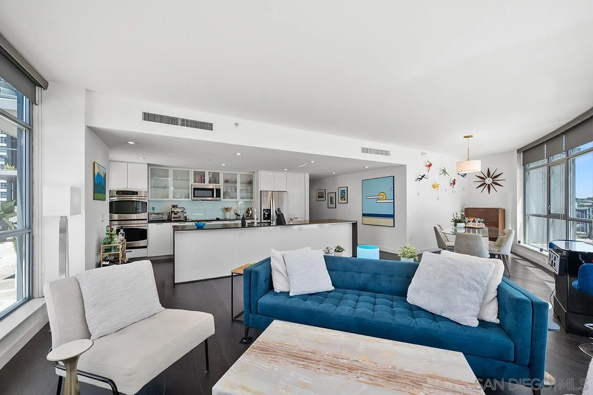 https://cdn.realtyfeed.com/cdn/127/260010137/a71b3ae121871ef605e3f37985083c6e.webp