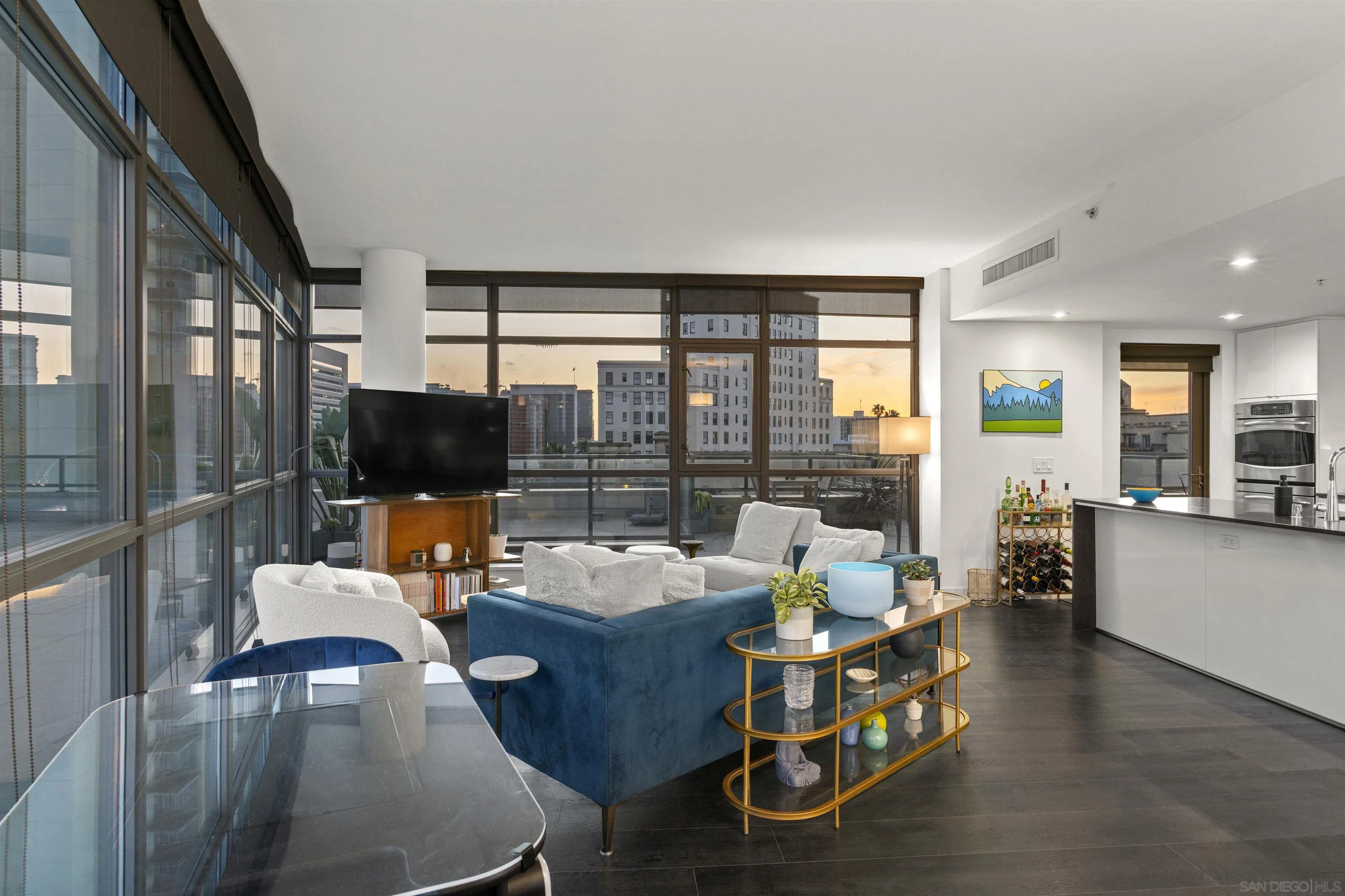 https://cdn.realtyfeed.com/cdn/127/260010137/adf4b03fffa18685f1f4731fd312aca9.webp