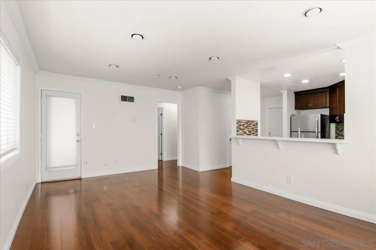 Photo #5: 260010138 Listing: Photo #5