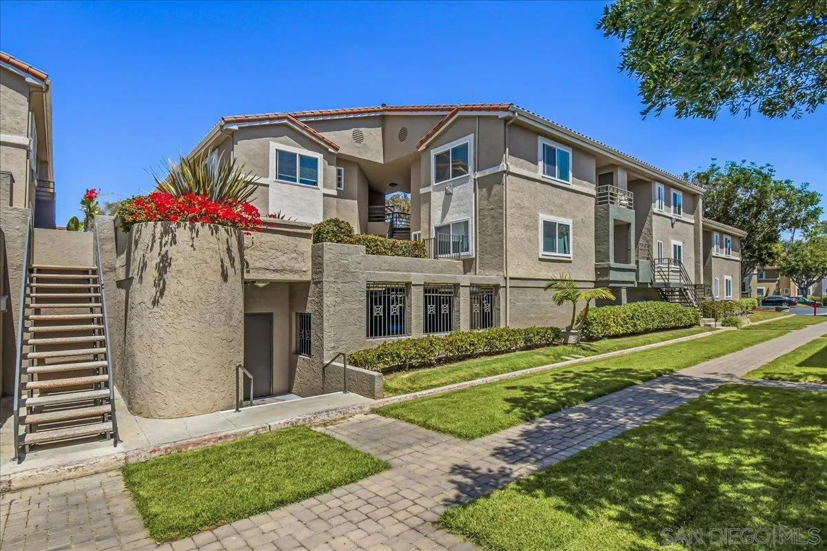 Photo #1: 260010138 Listing: Photo #1