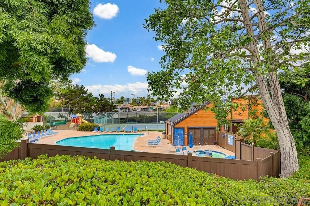 Photo #42: 260010139 Listing: Photo #42