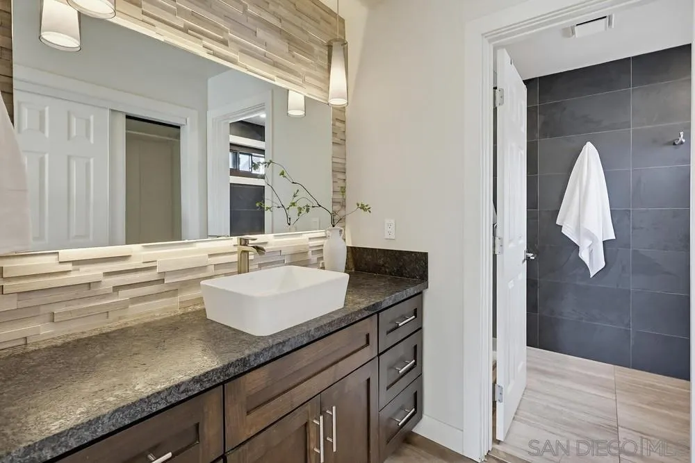 Photo #27: 260010139 Listing: Photo #27