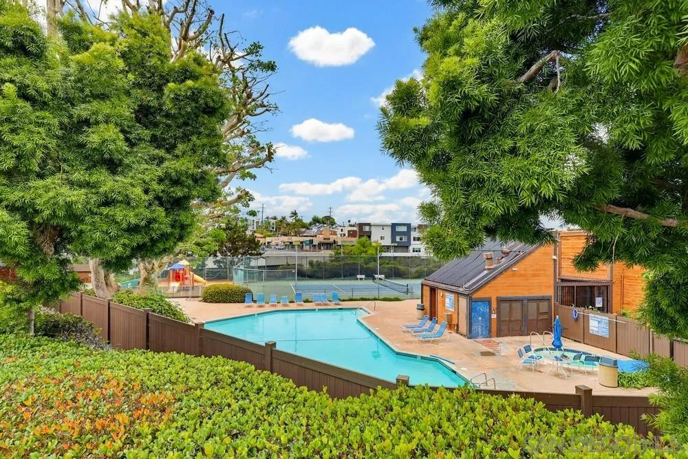 Photo #48: 260010139 Listing: Photo #48