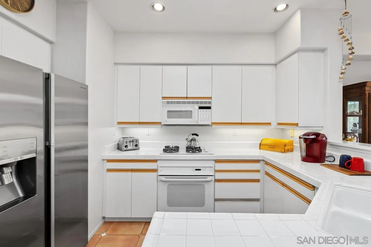 Photo #9: 260010144 Listing: Photo #9