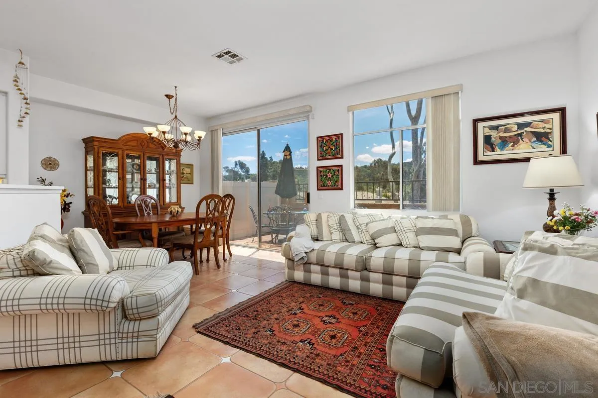 Photo #6: 260010144 Listing: Photo #6