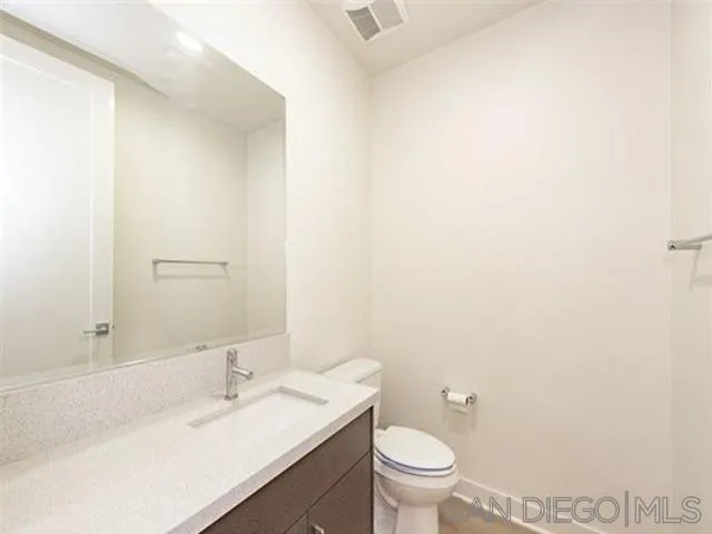 Photo #10: 260010145 Listing: Photo #10
