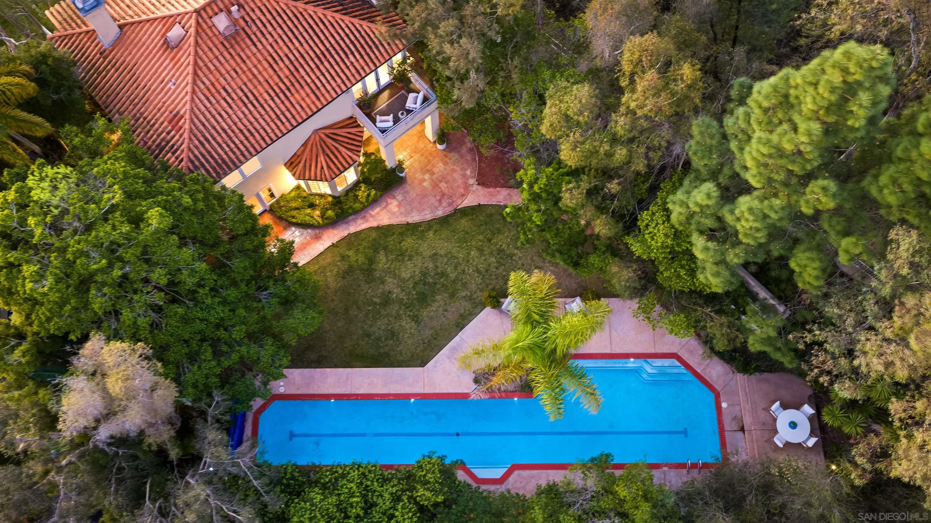 https://cdn.realtyfeed.com/cdn/127/260010155/6e9a8e478f47155c5564cd490afc4f9f.webp