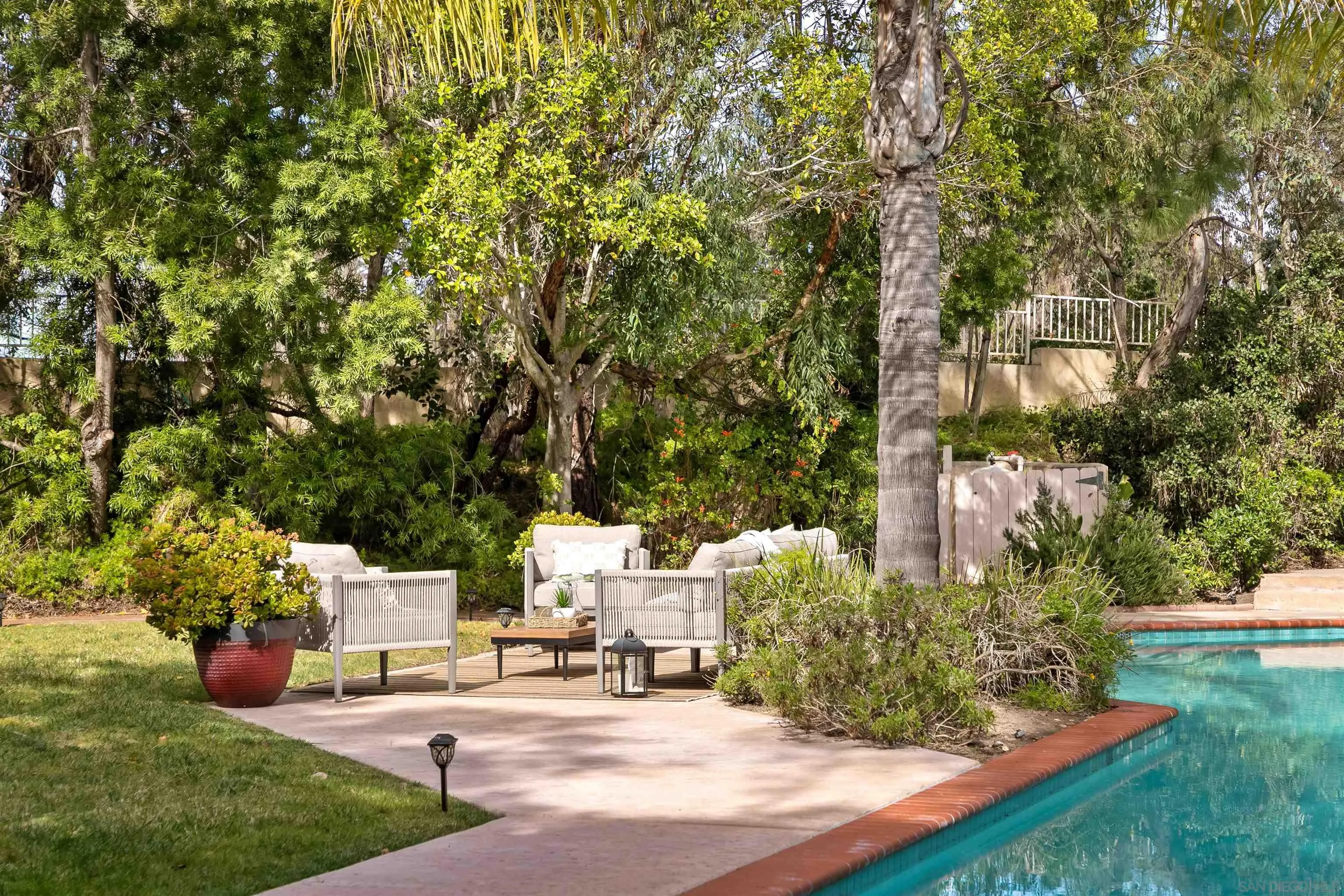 https://cdn.realtyfeed.com/cdn/127/260010155/c8d15eb6b8d250b697d1059621ceaa42.webp