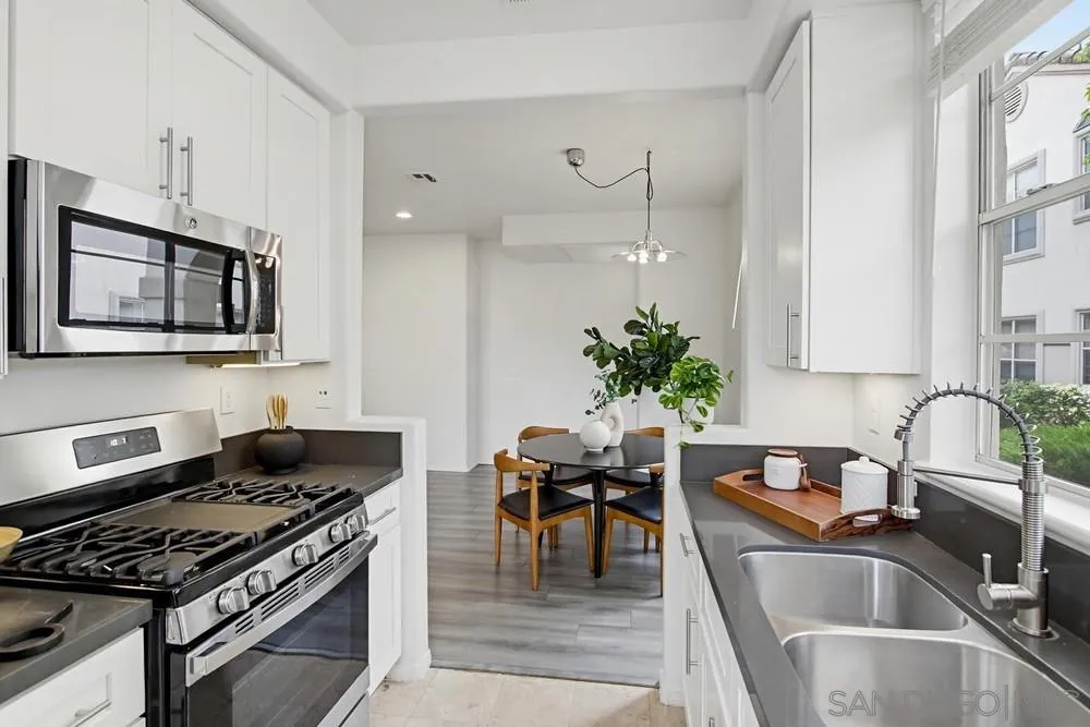 Photo #10: 260010156 Listing: Photo #10