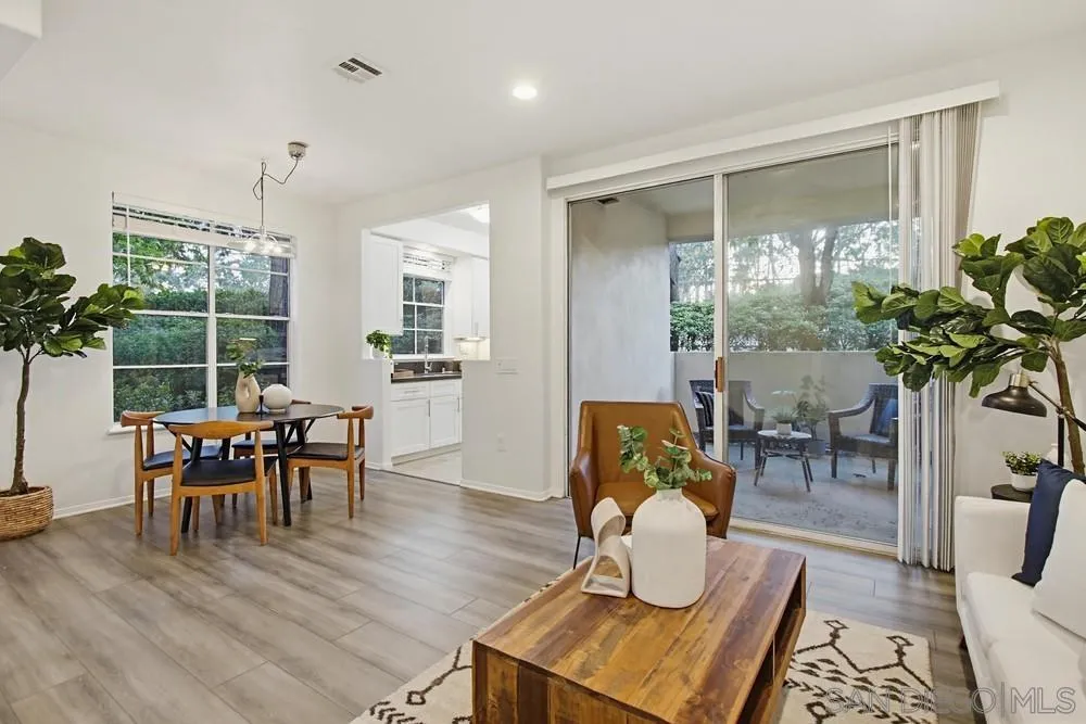 Photo #5: 260010156 Listing: Photo #5