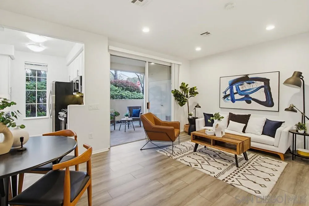 Photo #3: 260010156 Listing: Photo #3