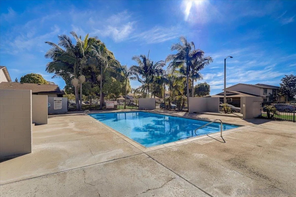 https://cdn.realtyfeed.com/cdn/127/260010160/bfa1231092f6db8cdd4dcfc3b414f5c9.webp