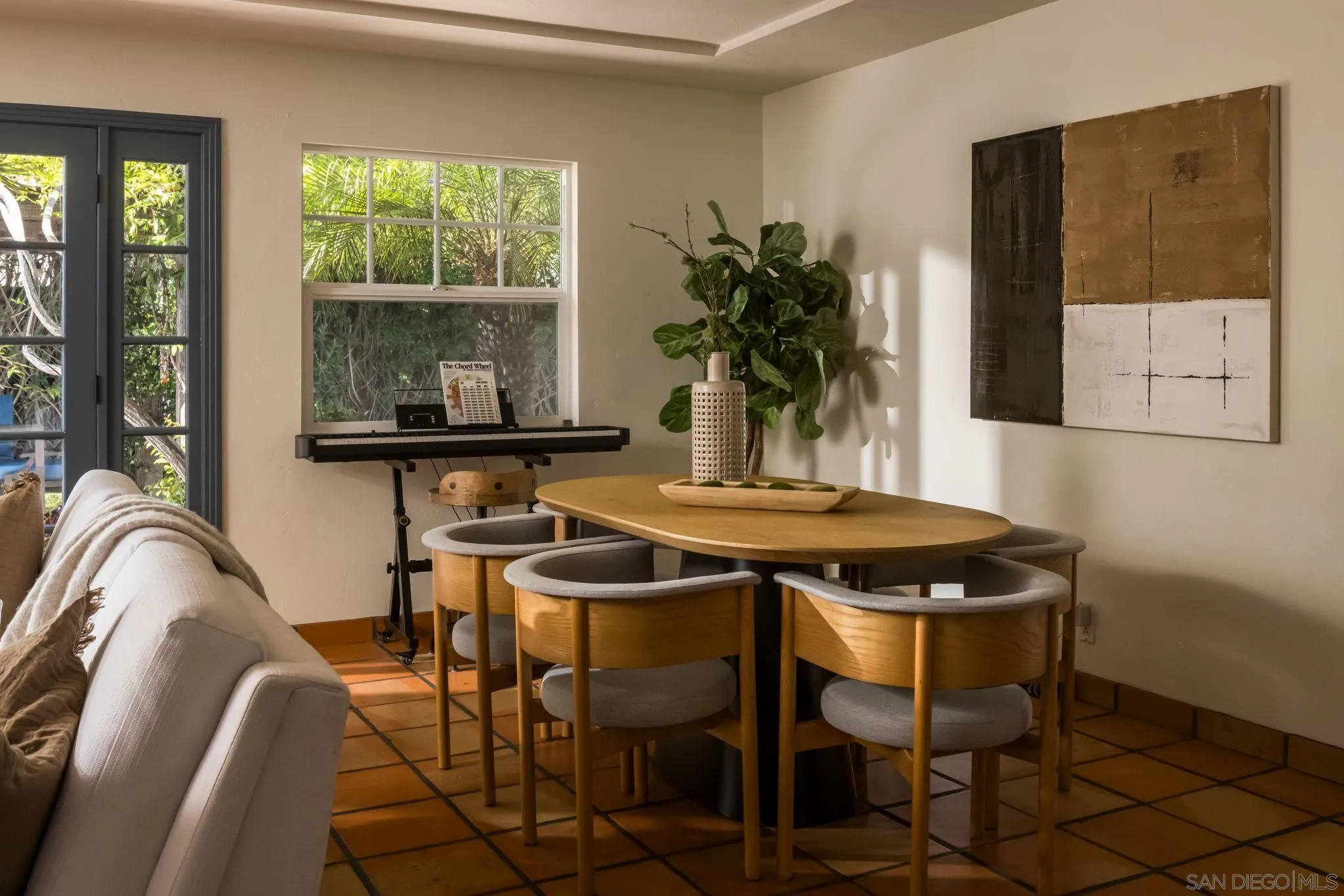 https://cdn.realtyfeed.com/cdn/127/260010161/5c795d85ada171d2f870f30714c5ec33.webp