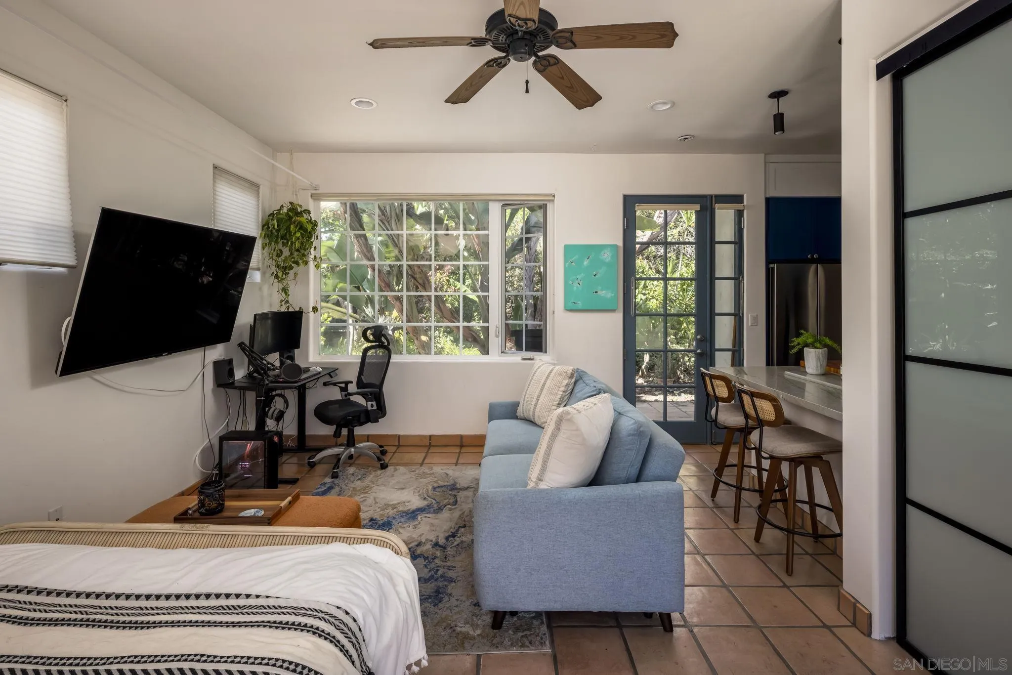https://cdn.realtyfeed.com/cdn/127/260010161/bc512c4fe2cec378ff12164034540505.webp