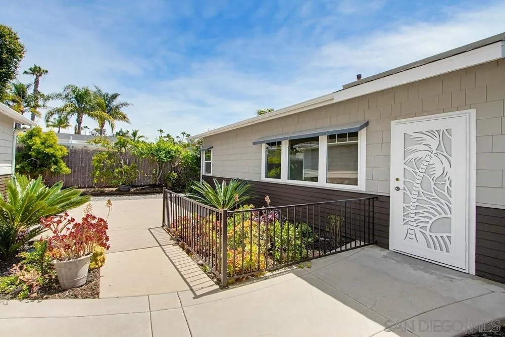 https://cdn.realtyfeed.com/cdn/127/260010164/9d802a9806bf2edfec726228e167229c.webp