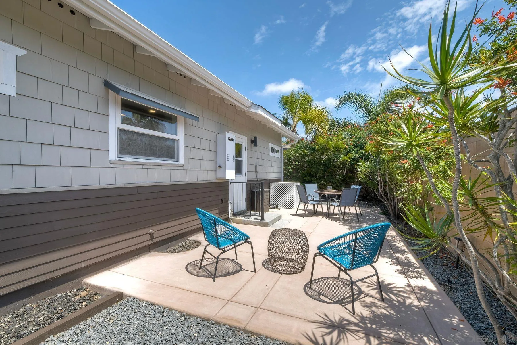 https://cdn.realtyfeed.com/cdn/127/260010164/a1bc378236fca6b1377e3a4b31dd075e.webp