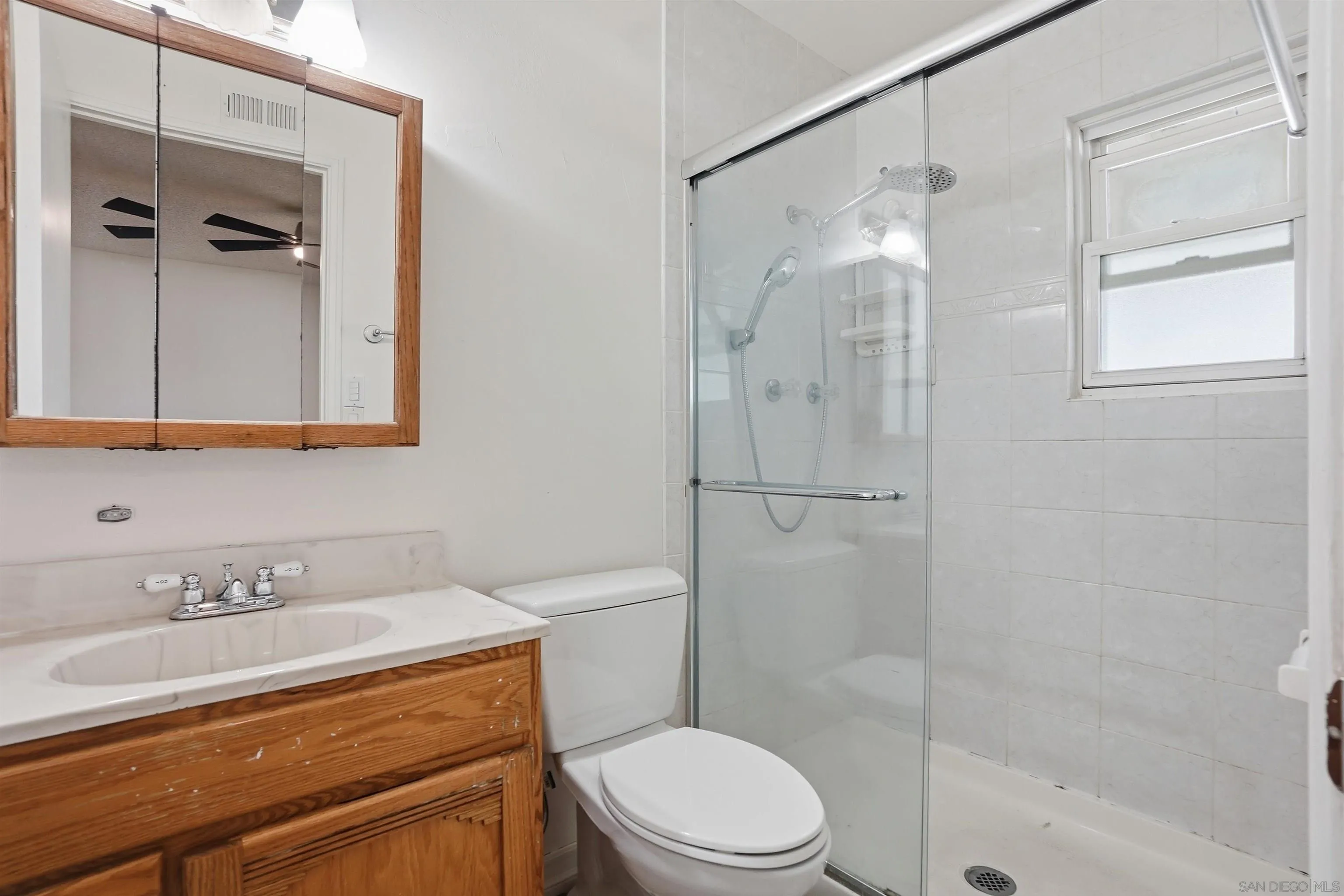 https://cdn.realtyfeed.com/cdn/127/260010166/6a0c3b8dfc03bdf1397067203d62eed0.webp