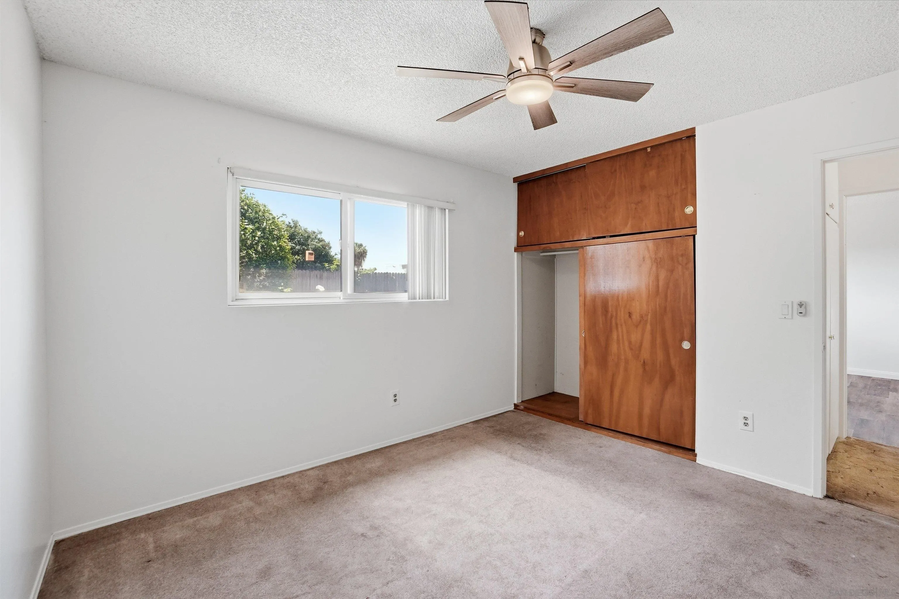 https://cdn.realtyfeed.com/cdn/127/260010166/86cb44db65b0bef1b056e5c5bc38b56e.webp