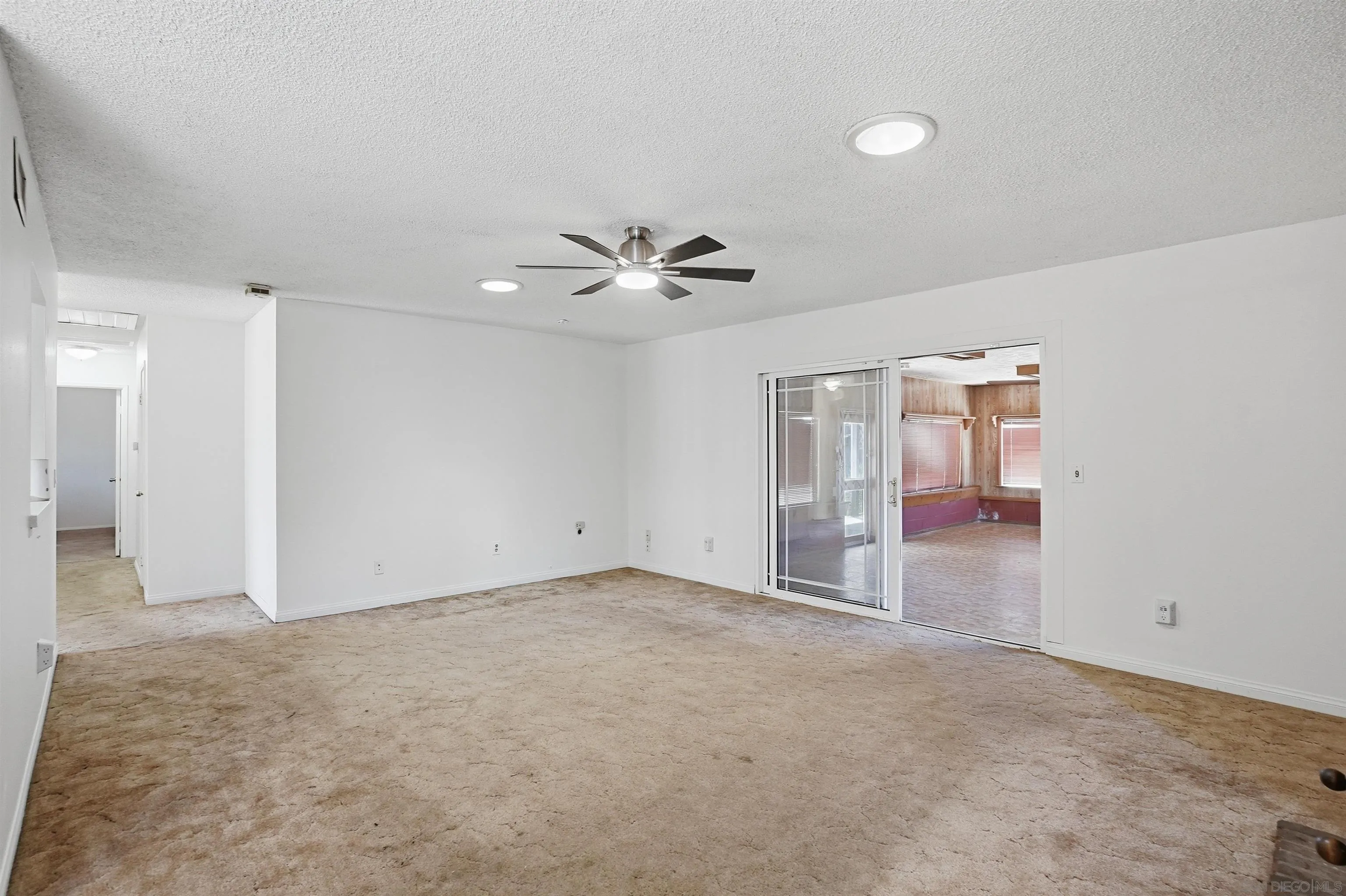 https://cdn.realtyfeed.com/cdn/127/260010166/e5420c533bffb12bd6a5ff214e008264.webp
