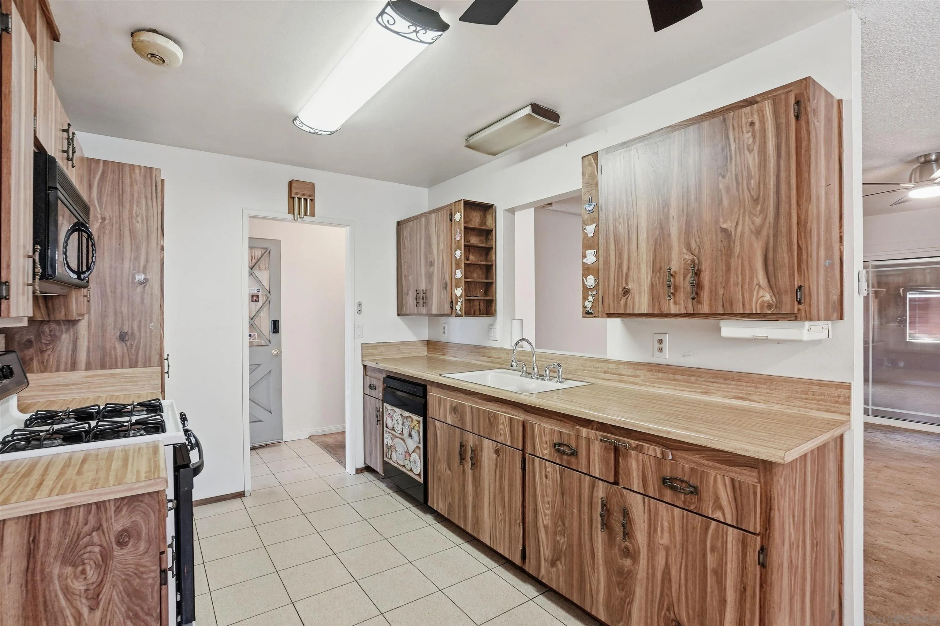 https://cdn.realtyfeed.com/cdn/127/260010166/f4075c7b1e5737cea5d75765c00f2946.webp