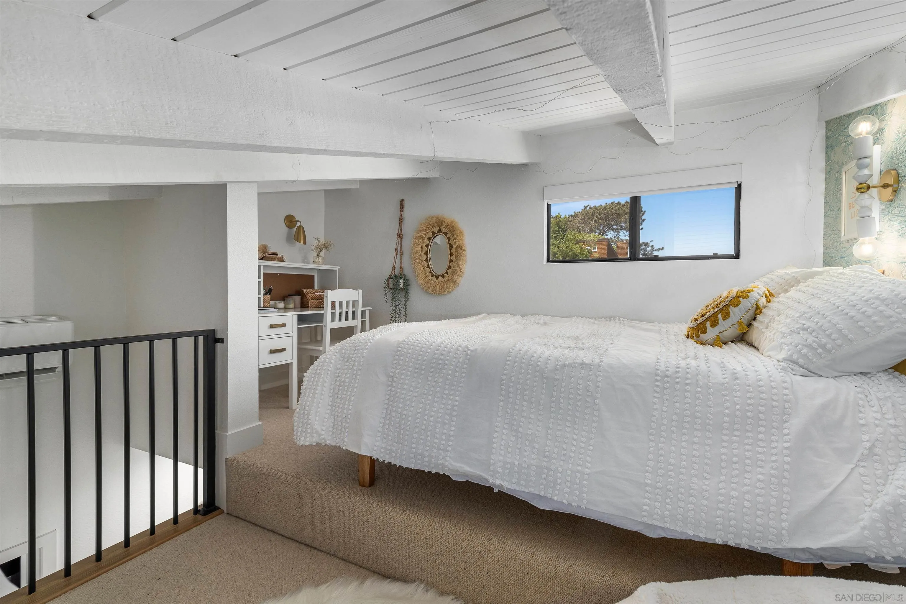 https://cdn.realtyfeed.com/cdn/127/260010167/10ec120f6ad7d71468d7ec18ae3b3c63.webp