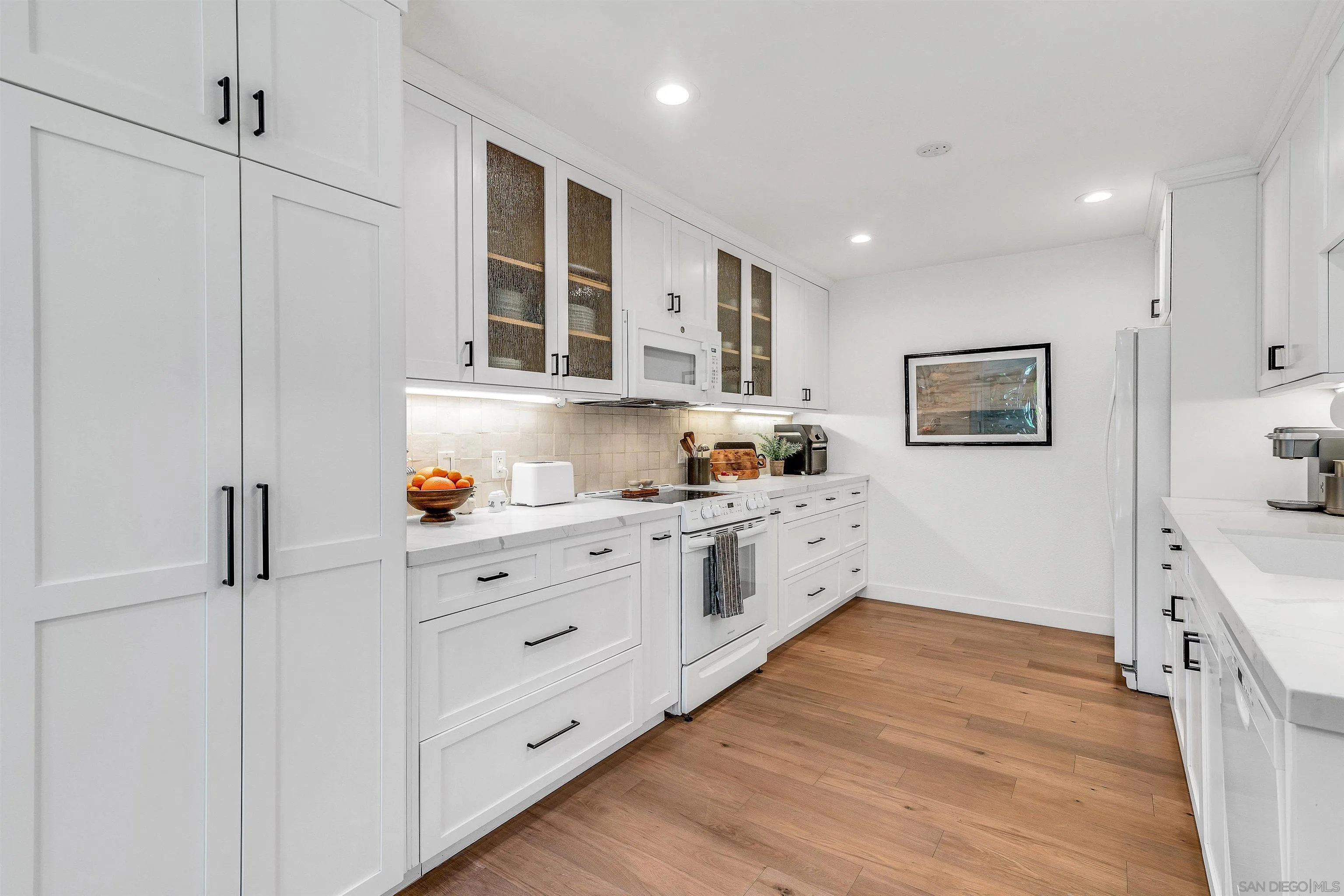 https://cdn.realtyfeed.com/cdn/127/260010167/7584e3d75f5591cd58c91c1c0575608d.webp