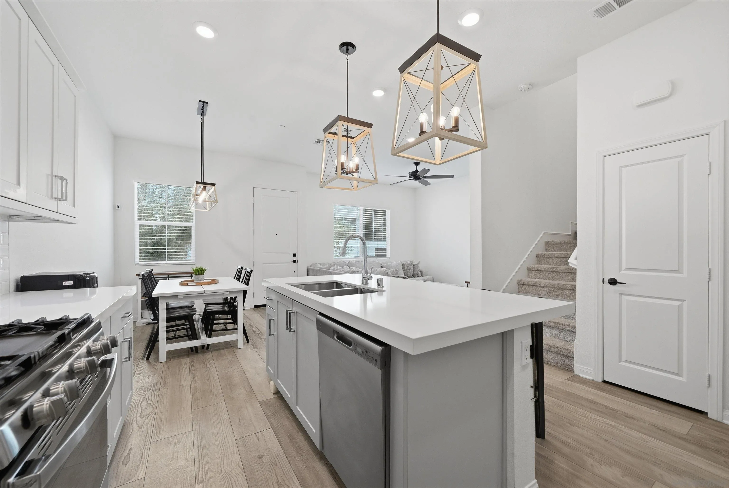 Photo #4: 260010169 Listing: Photo #4