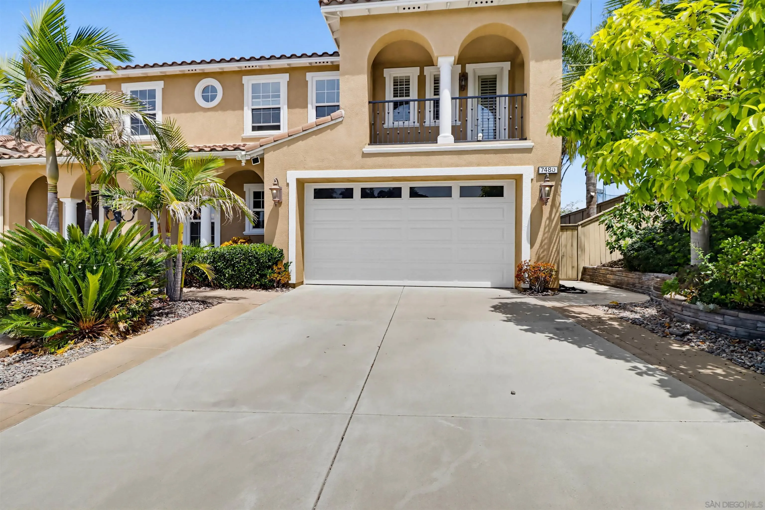 https://cdn.realtyfeed.com/cdn/127/260010170/2cf5c5dcbb8159cd729db1f181aaca64.webp