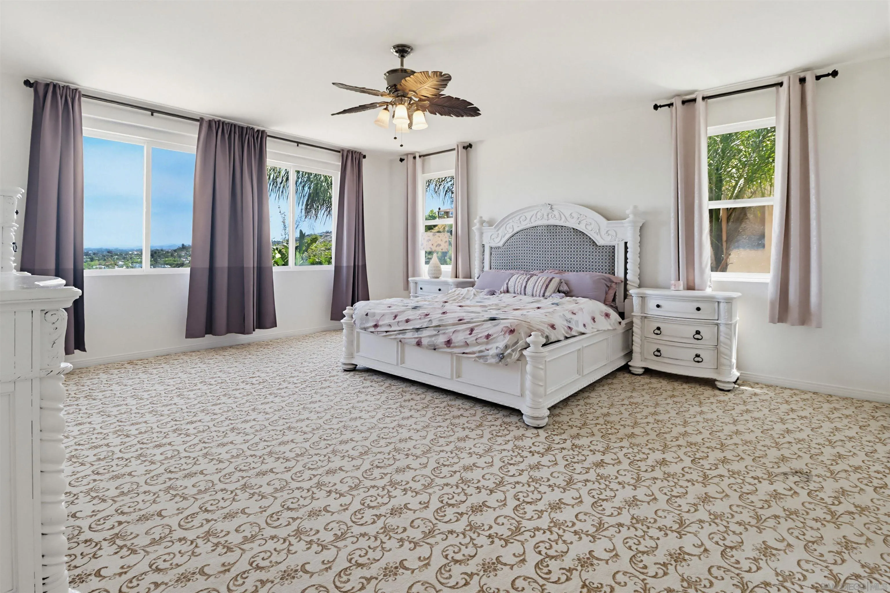 https://cdn.realtyfeed.com/cdn/127/260010170/5878ab4cbe46ed2a56eb6a456945e055.webp
