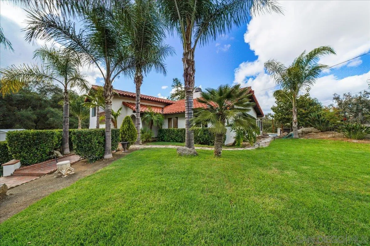 https://cdn.realtyfeed.com/cdn/127/260010173/293c695dd079e8df4f85b4d380998b82.webp