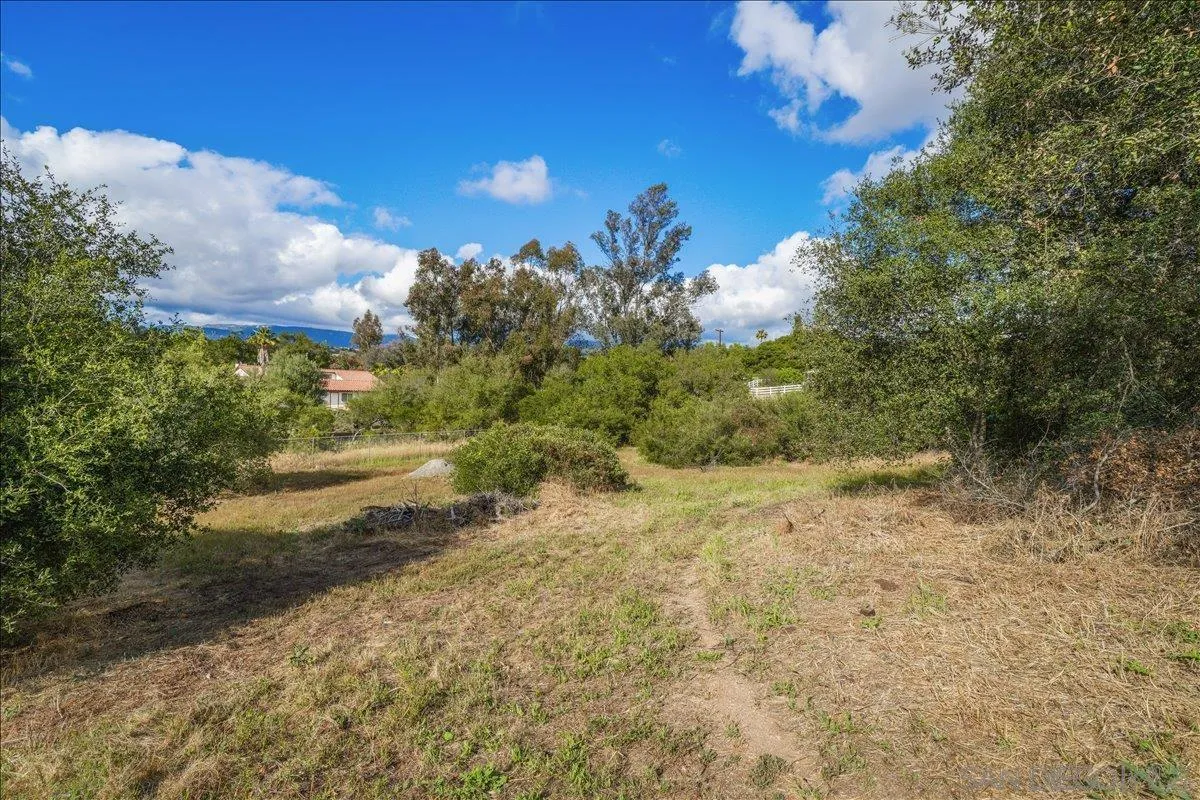 https://cdn.realtyfeed.com/cdn/127/260010173/3c409875da37d3c2076cc4d156fa870e.webp